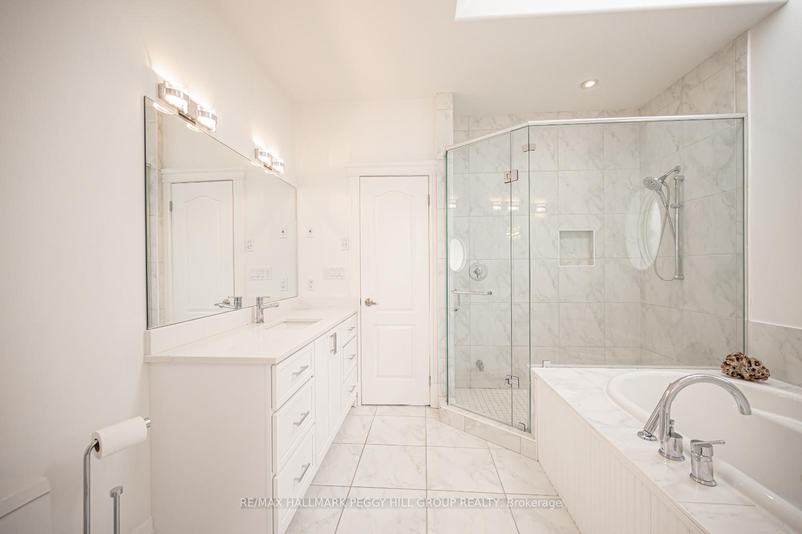 Photo 21 of 16 Bridle Trail, Springwater, Midhurst — HOMEH
