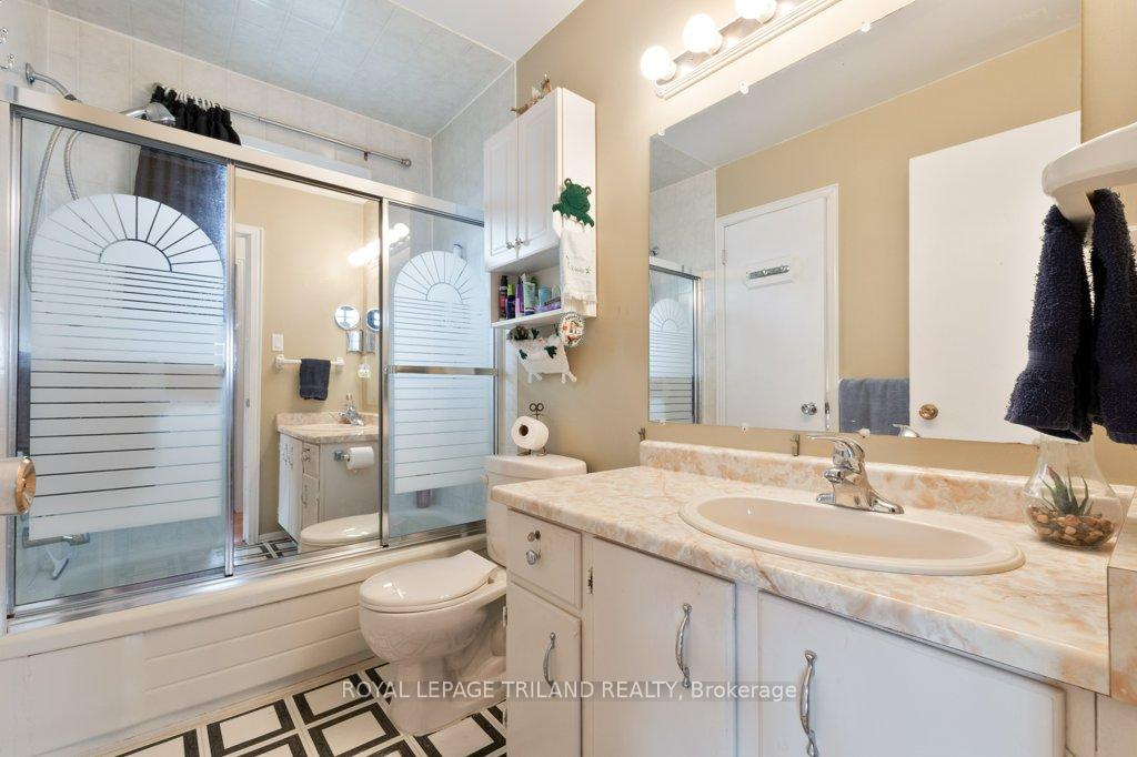 Photo 13 of 19 Paddon Street, St. Thomas — HOMEH