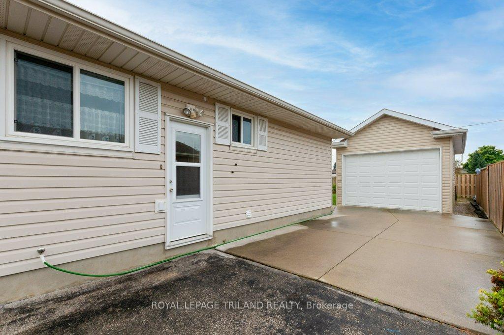 Photo 26 of 19 Paddon Street, St. Thomas — HOMEH