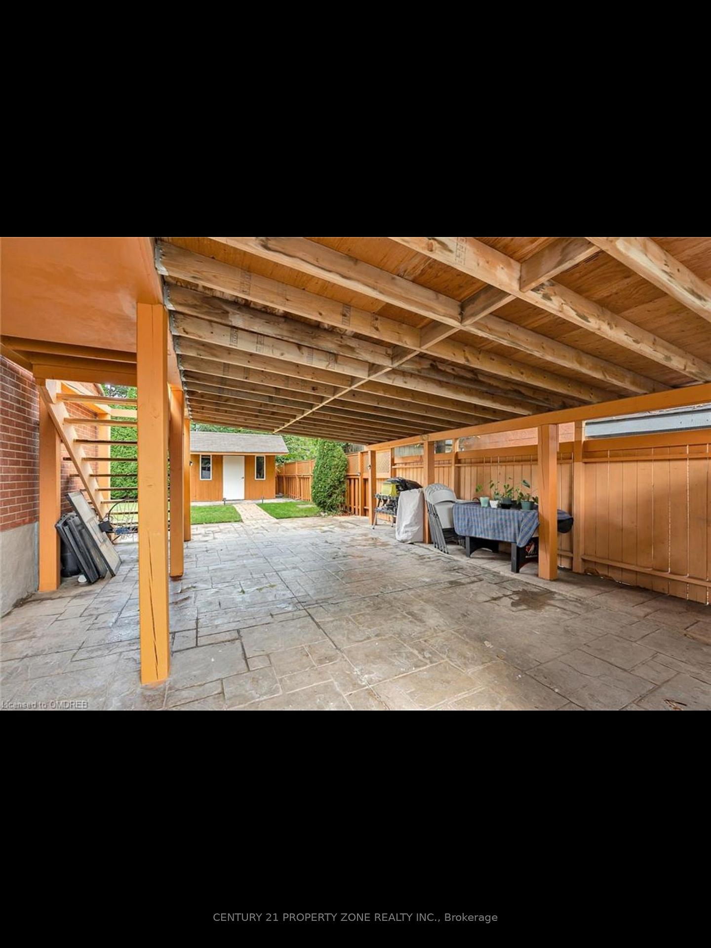 Photo 9 of Unit Upper, 9 Pinedale Avenue, St. Catharines, Haig — HOMEH