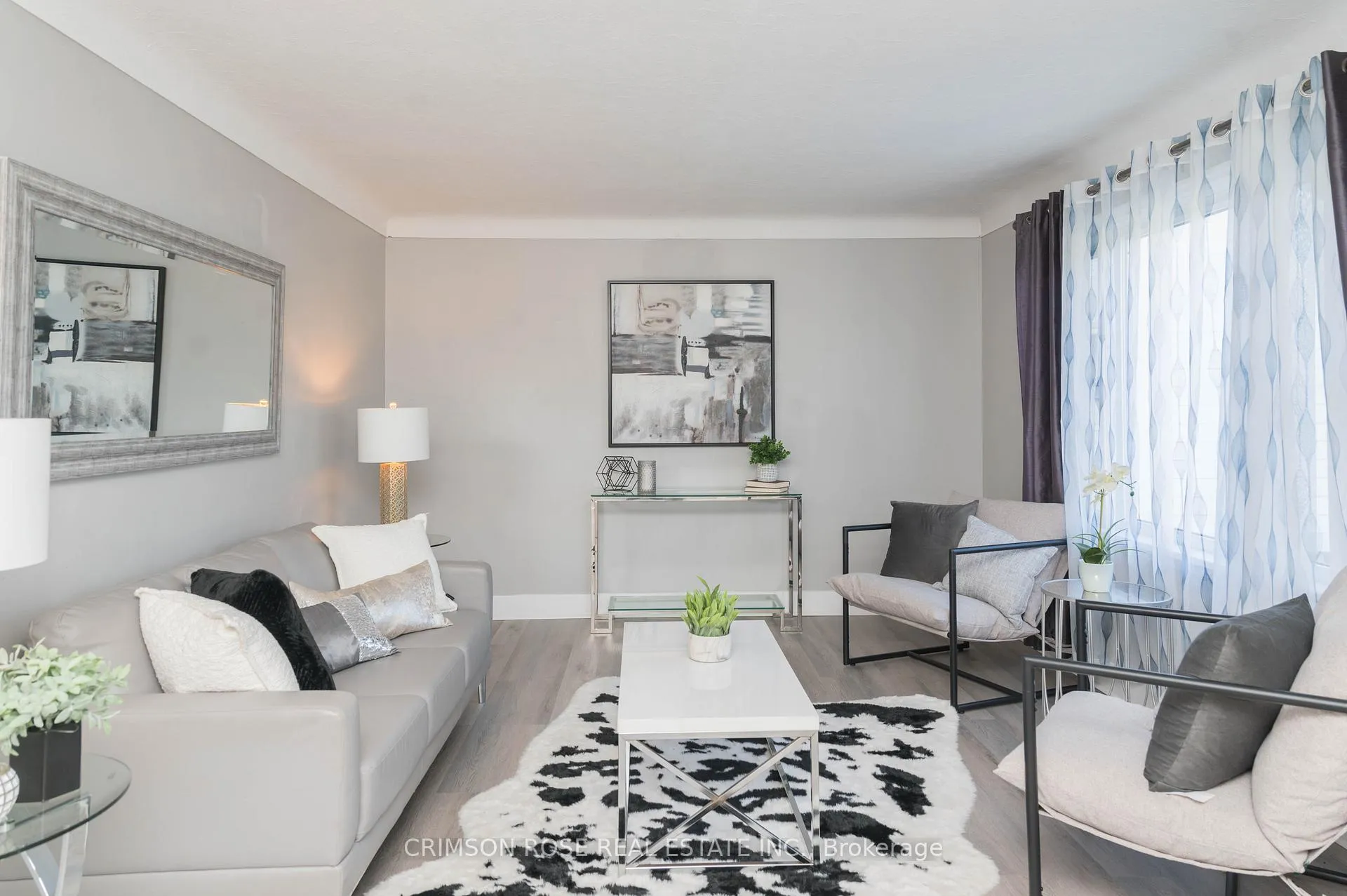 Photo 5 of 11 Bonavem Drive, St. Catharines, Fairview — HOMEH