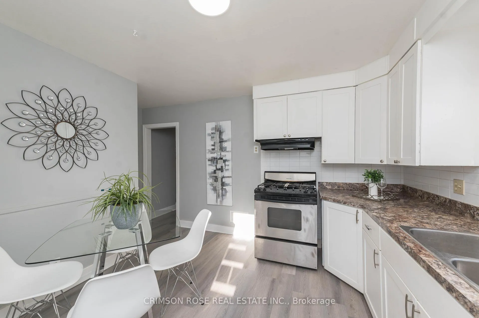 Photo 21 of 11 Bonavem Drive, St. Catharines, Fairview — HOMEH