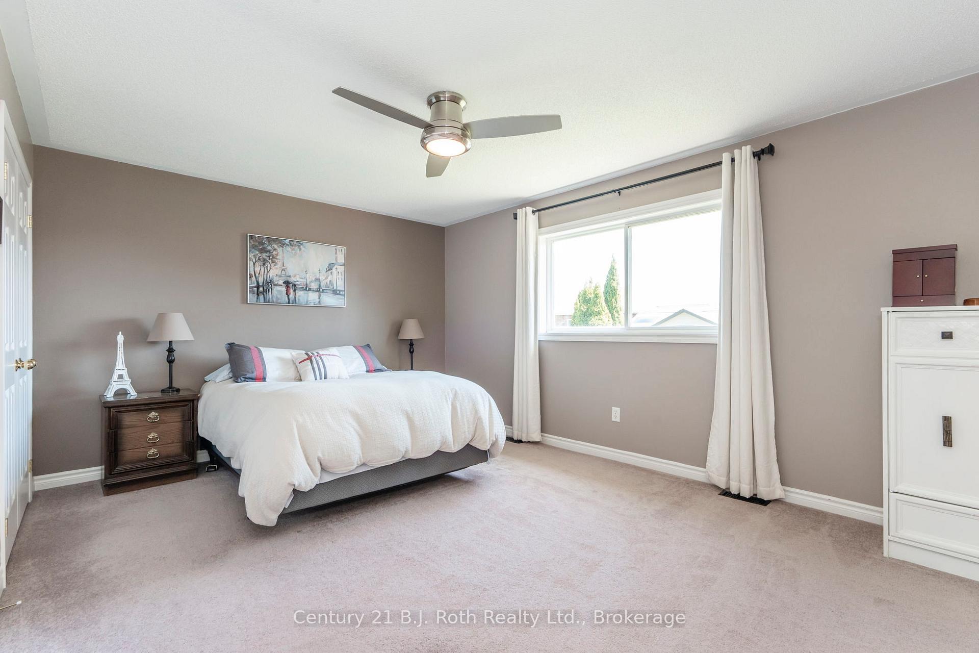 Photo 13 of 5 Knox Drive, Springwater, Elmvale — HOMEH