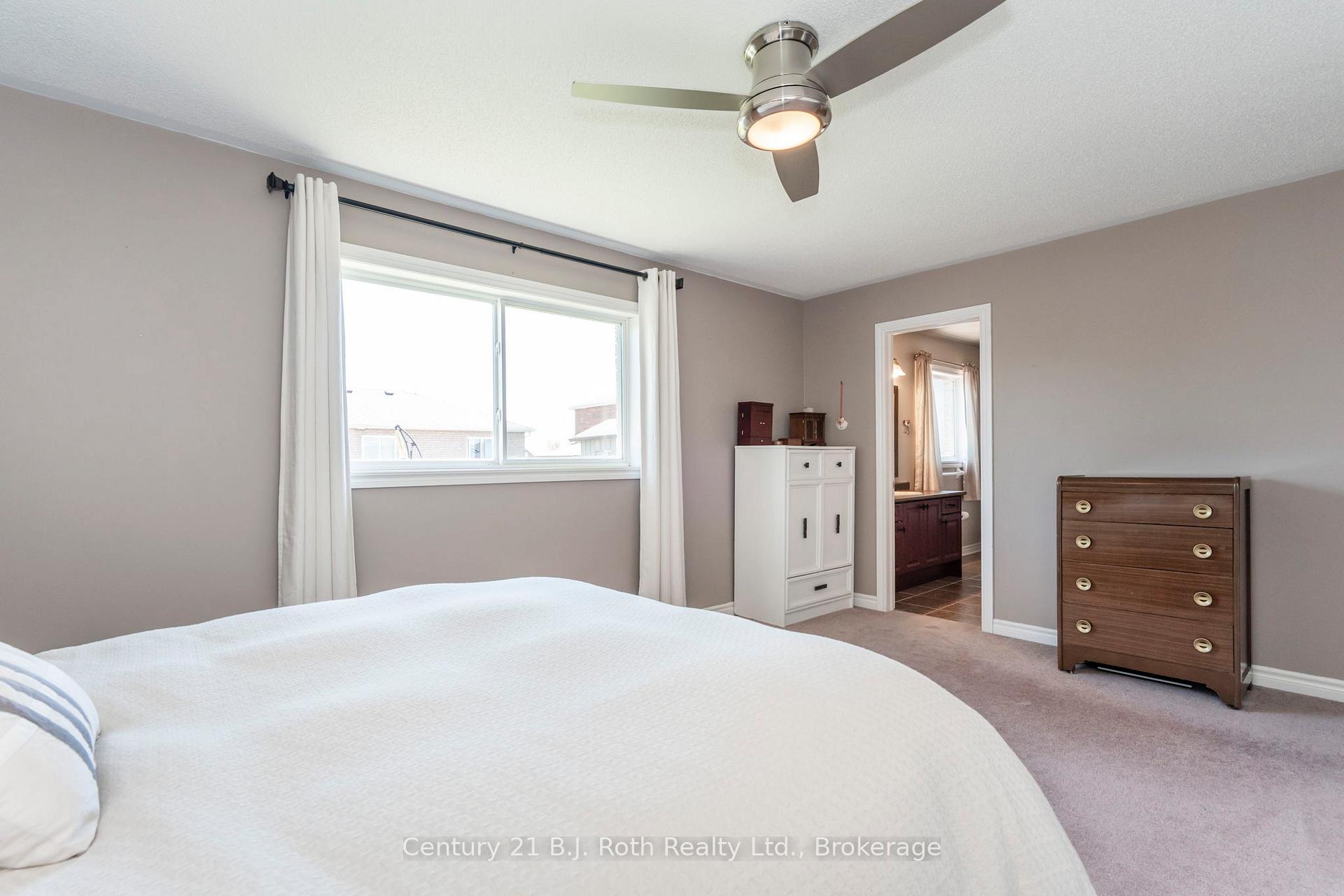 Photo 15 of 5 Knox Drive, Springwater, Elmvale — HOMEH