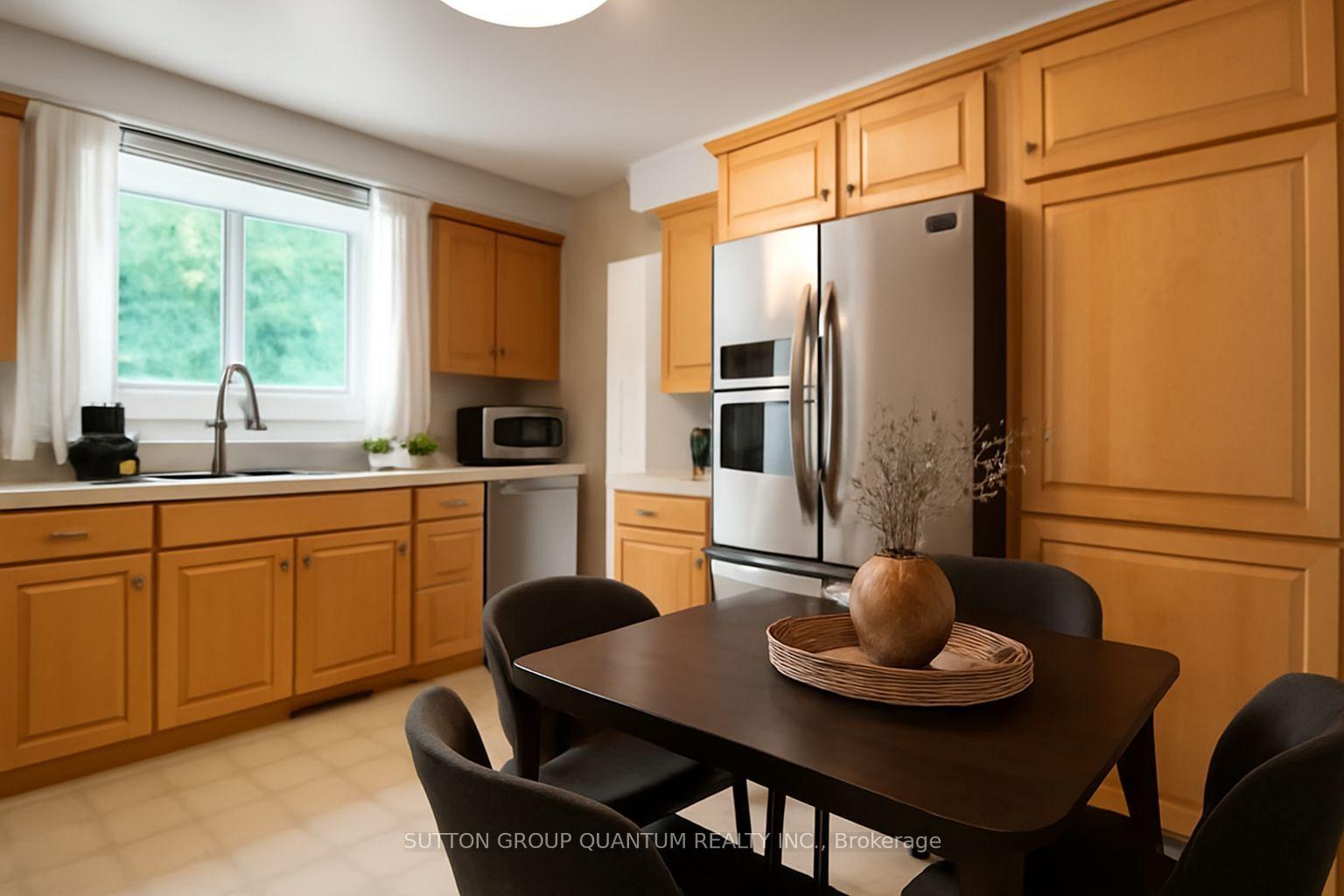 Photo 9 of 3 Colonial Court, St. Catharines, Lakeshore — HOMEH