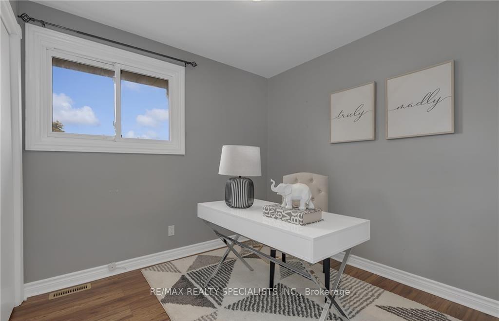 Photo 11 of Unit (Upper), 8 Allanburg Road, St. Catharines, Burleigh Hill — HOMEH