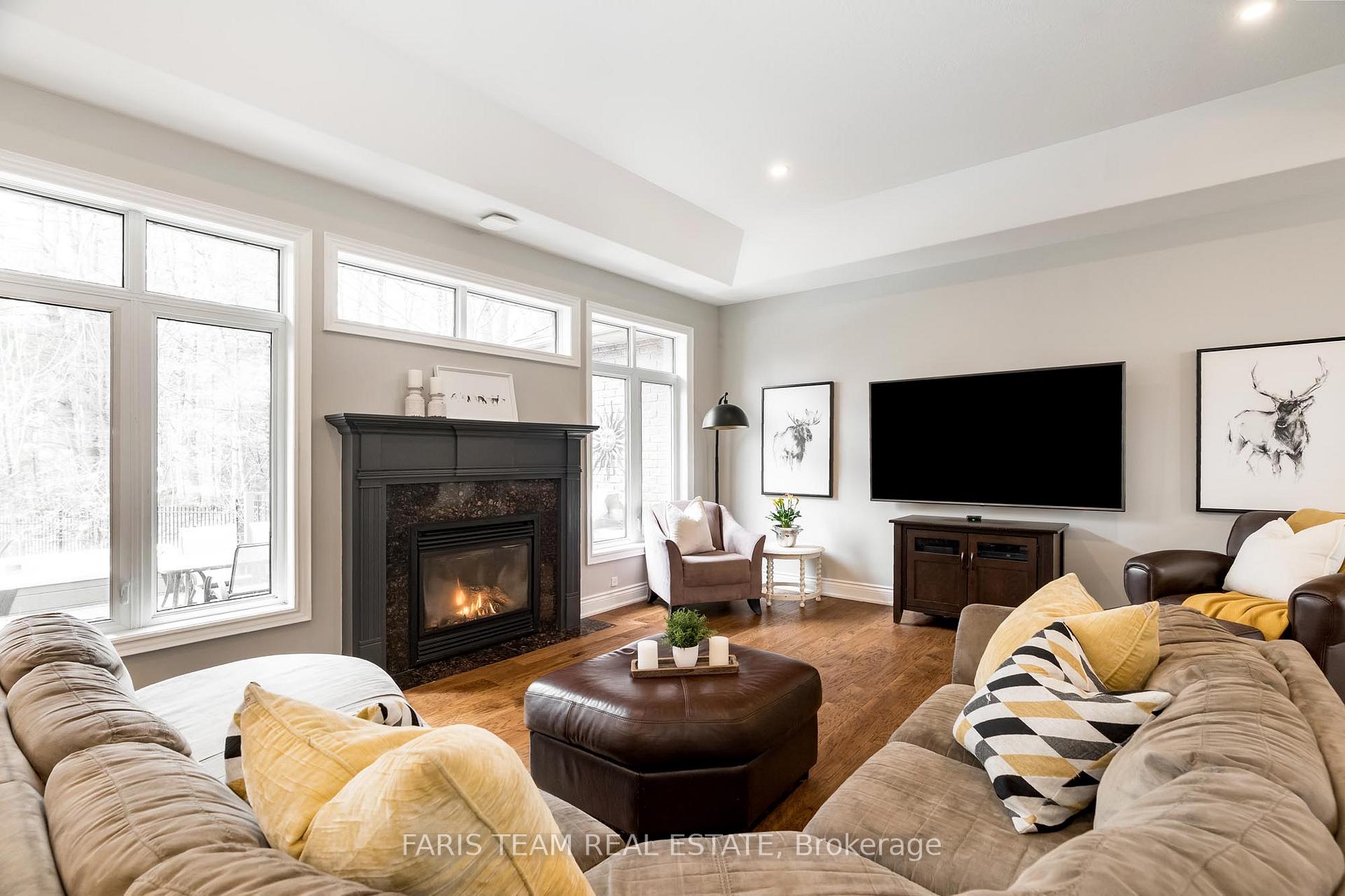 Photo 10 of 15 Laddie Lane, Springwater, Anten Mills — HOMEH
