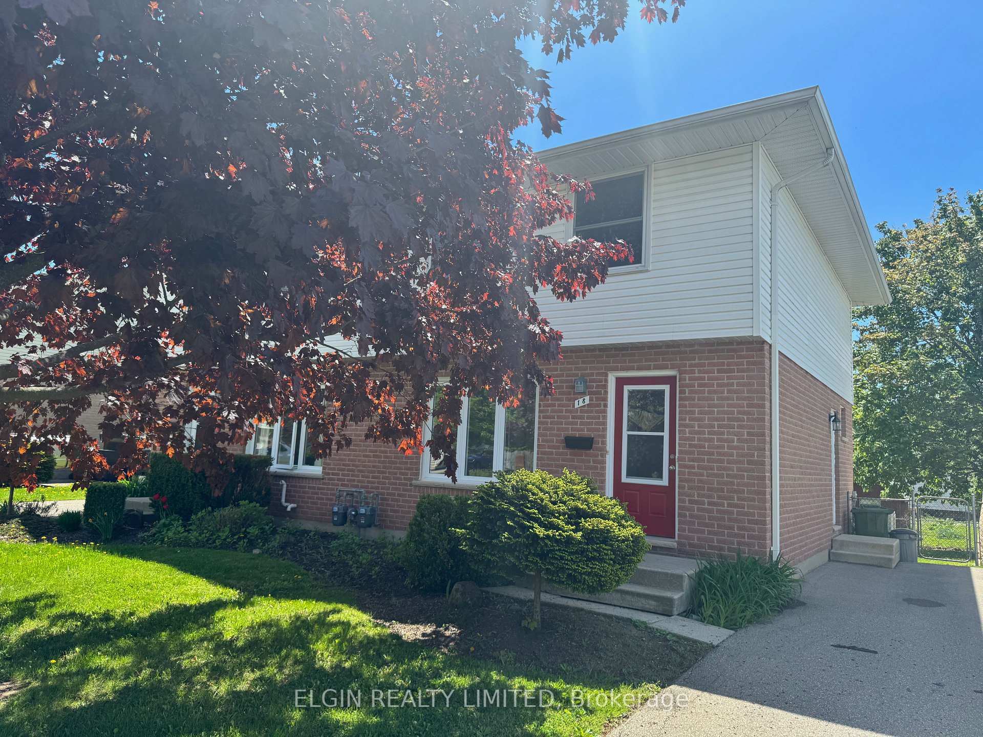 Front of 18 Vanier Place