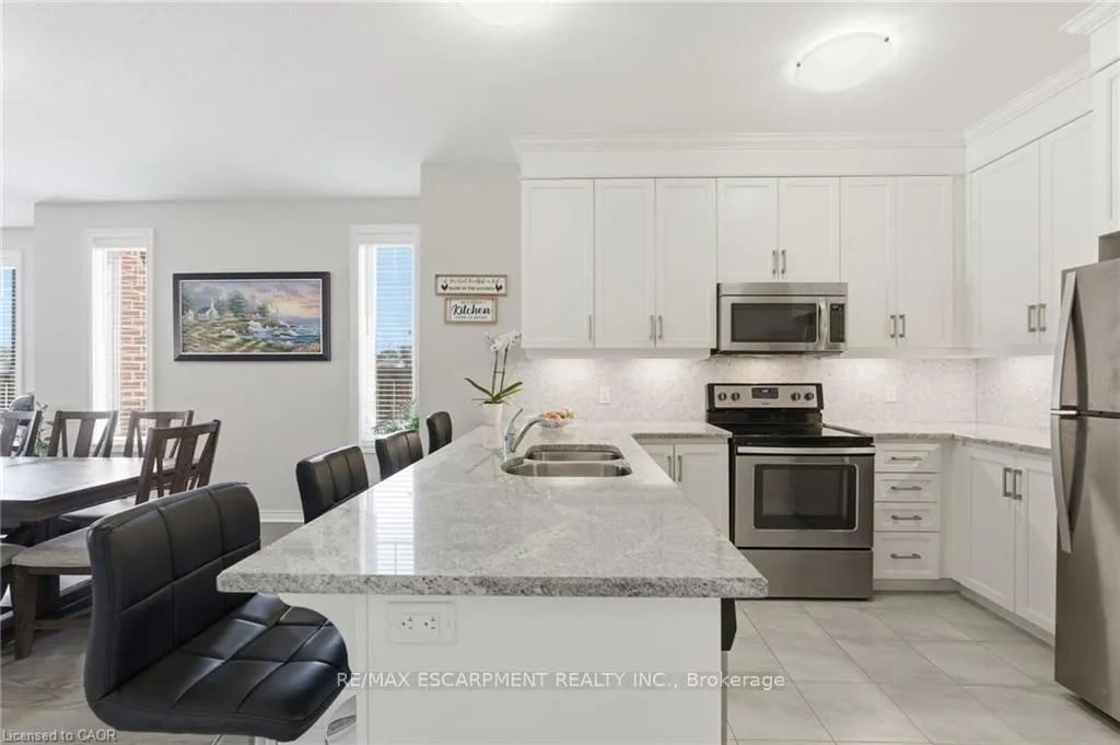 Photo 11 of 4 Ellis Avenue, St. Catharines, Oakdale — HOMEH