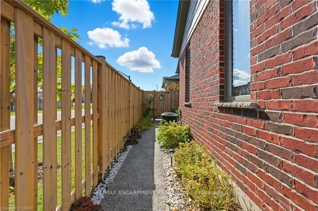 Photo 34 of 4 Ellis Avenue, St. Catharines, Oakdale — HOMEH