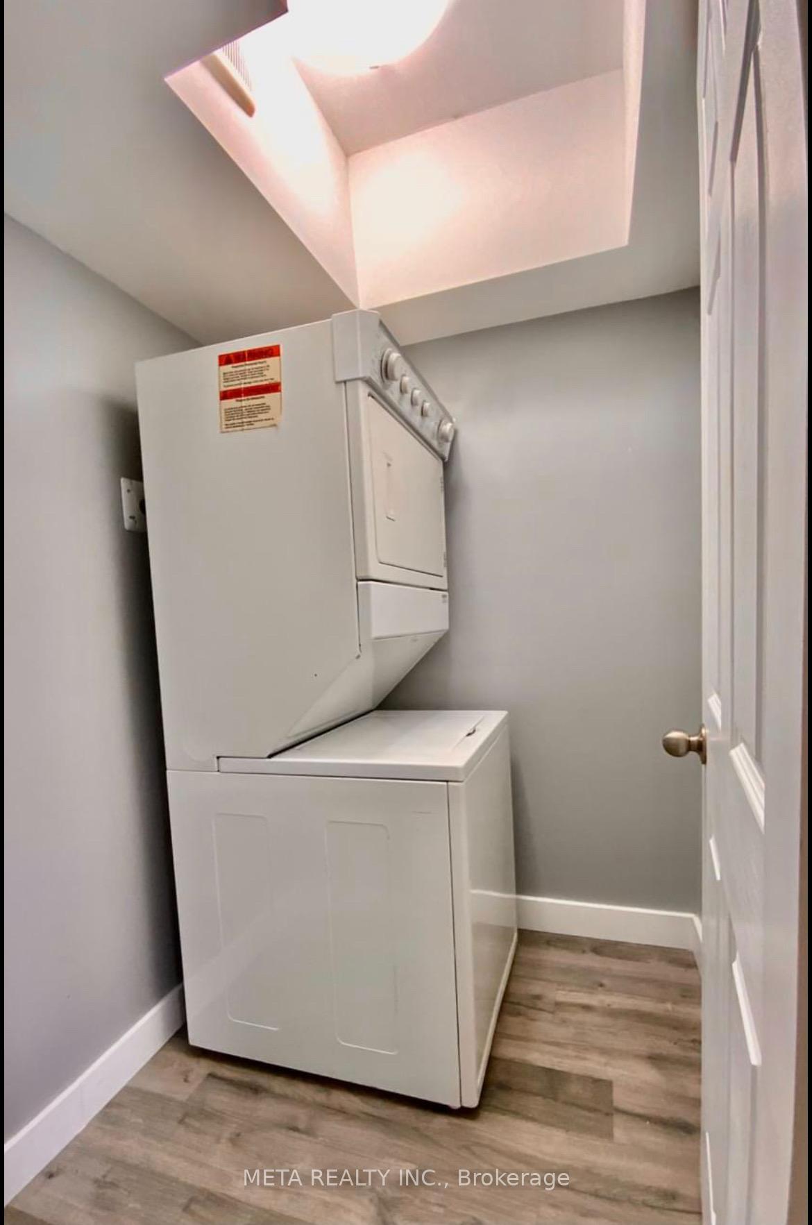 Photo 5 of Unit 2, 1 Bloomfield Avenue, St. Catharines, Secord Woods — HOMEH