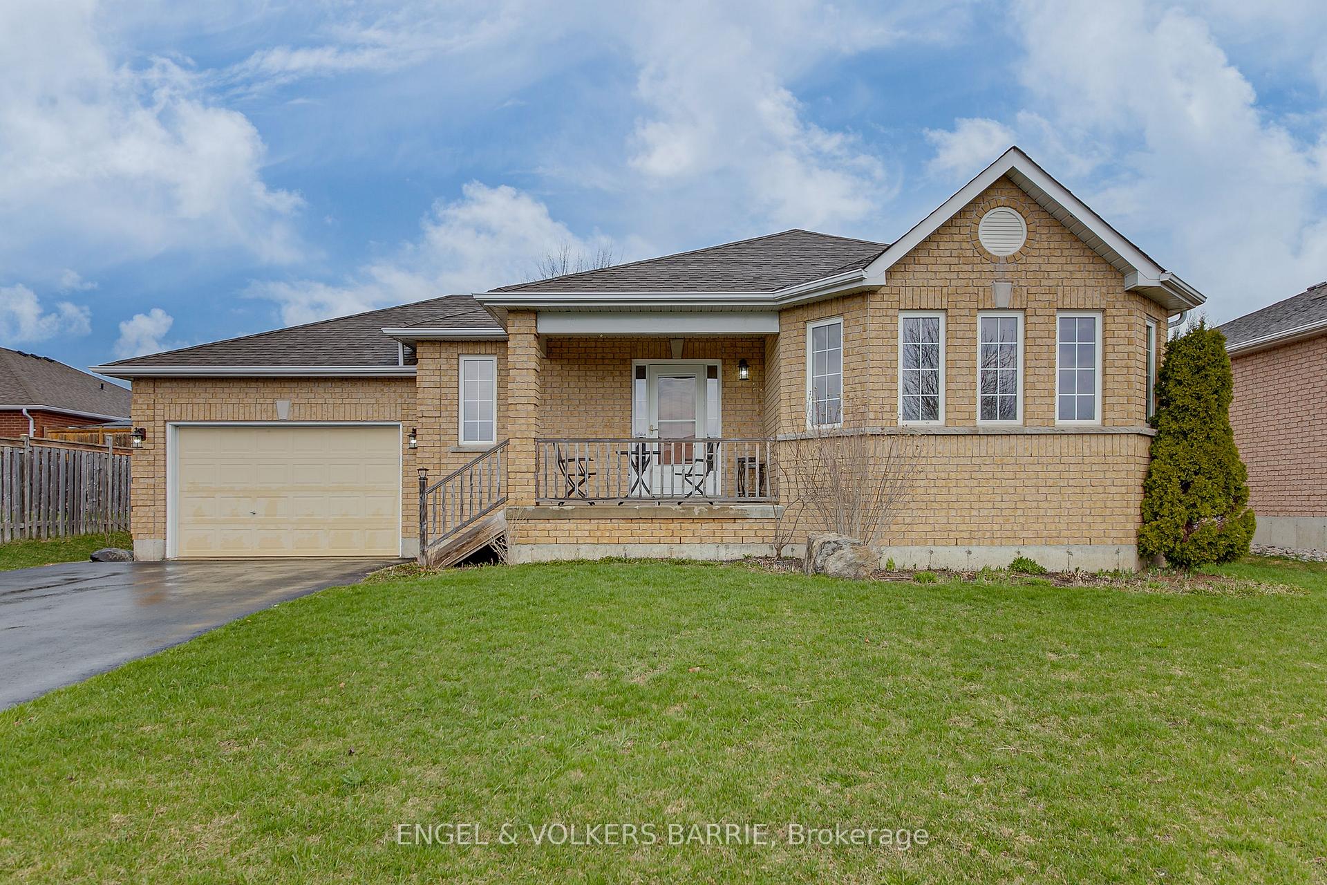 Photo 1 of 6 Whitfield Crescent, Springwater, Elmvale — HOMEH