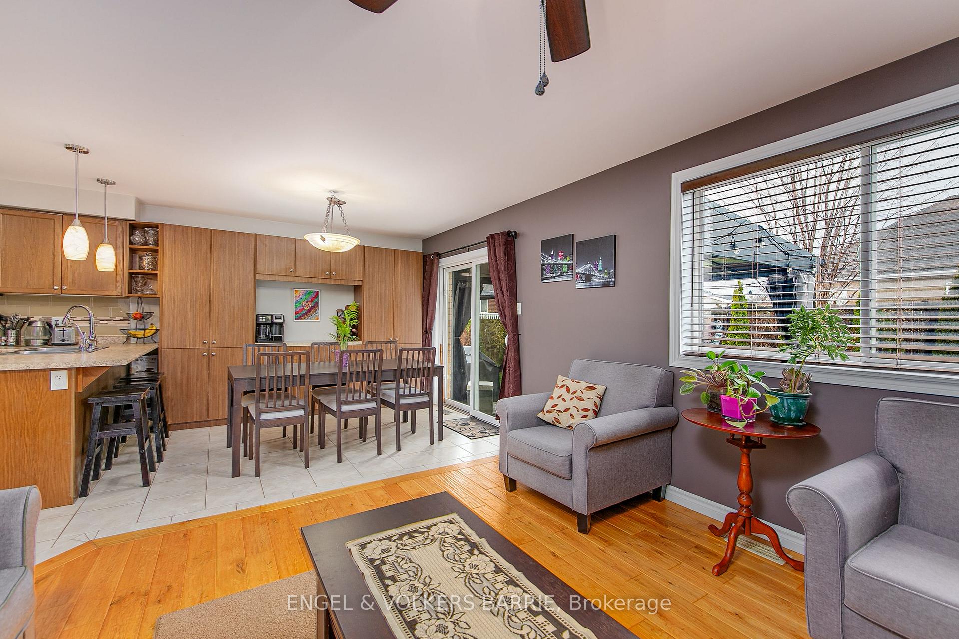 Photo 16 of 6 Whitfield Crescent, Springwater, Elmvale — HOMEH