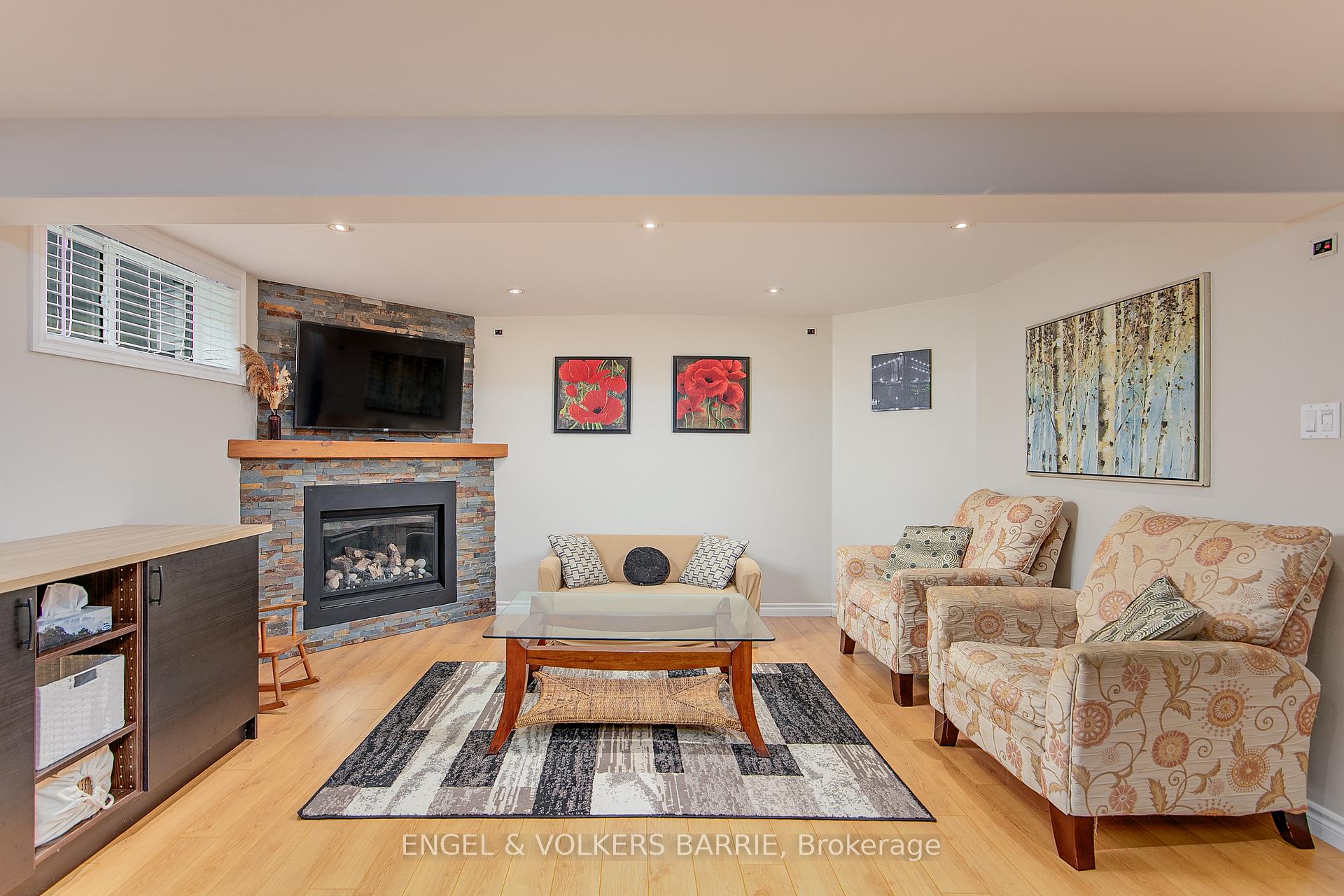Photo 27 of 6 Whitfield Crescent, Springwater, Elmvale — HOMEH