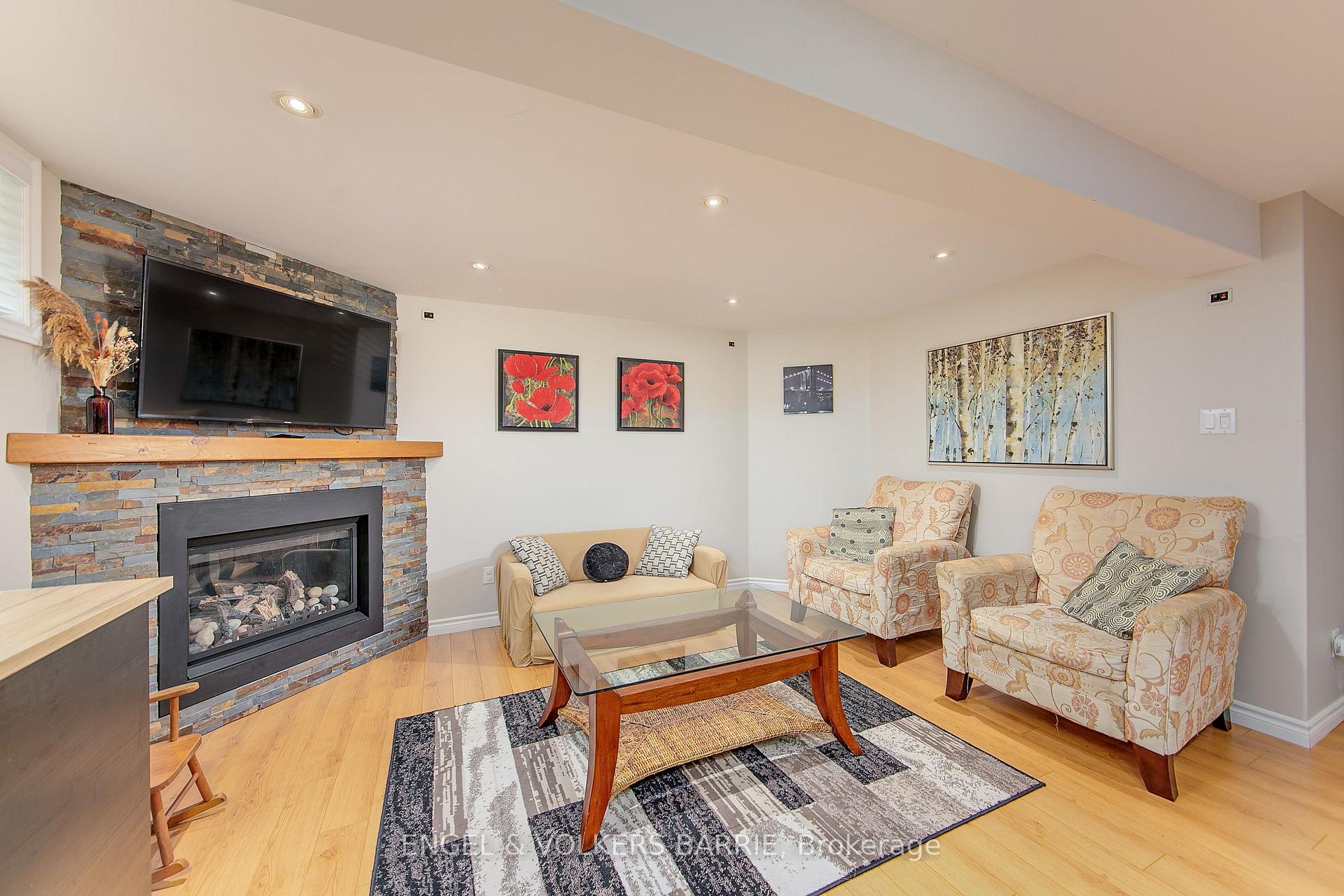 Photo 28 of 6 Whitfield Crescent, Springwater, Elmvale — HOMEH
