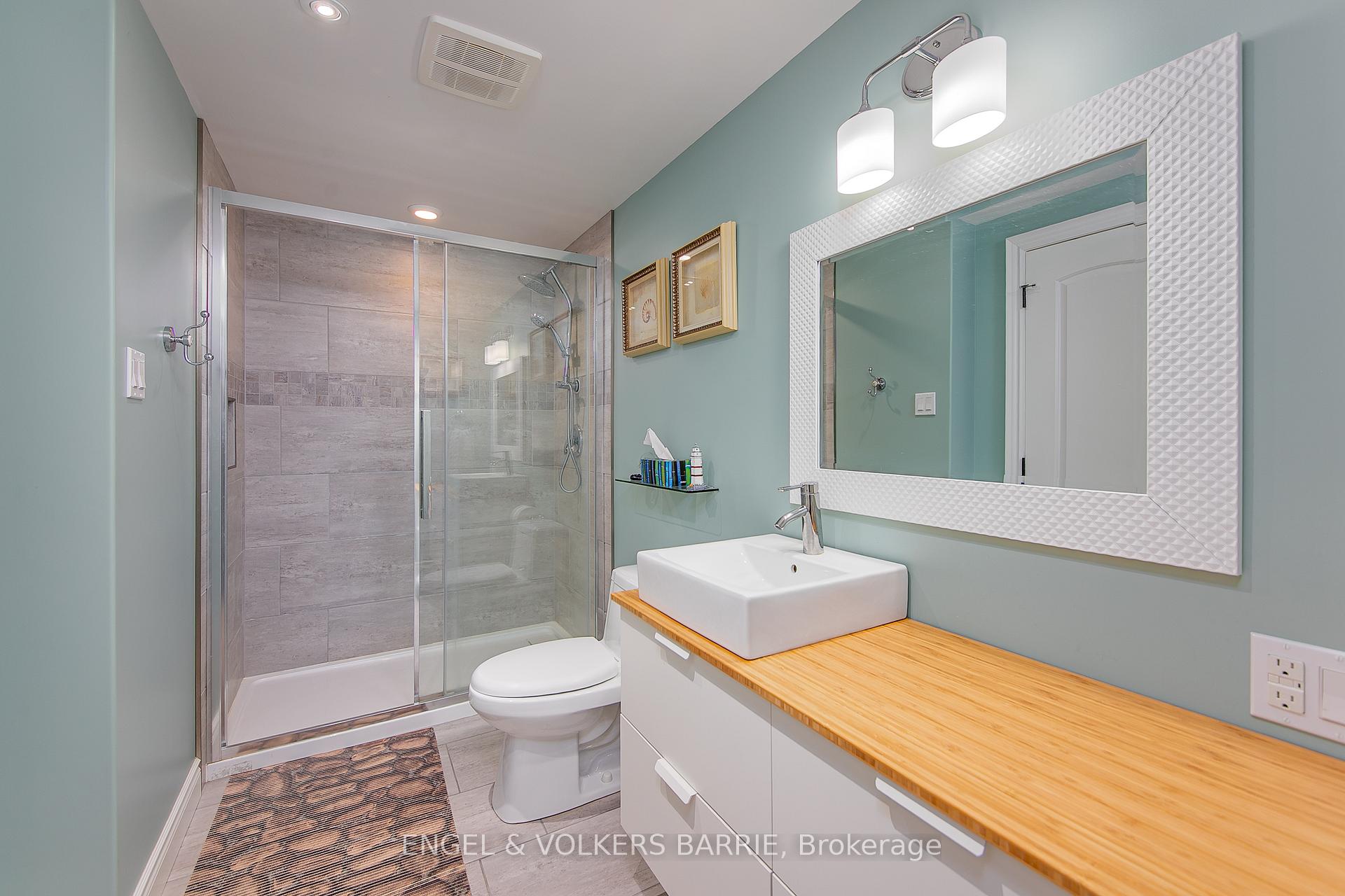 Photo 32 of 6 Whitfield Crescent, Springwater, Elmvale — HOMEH