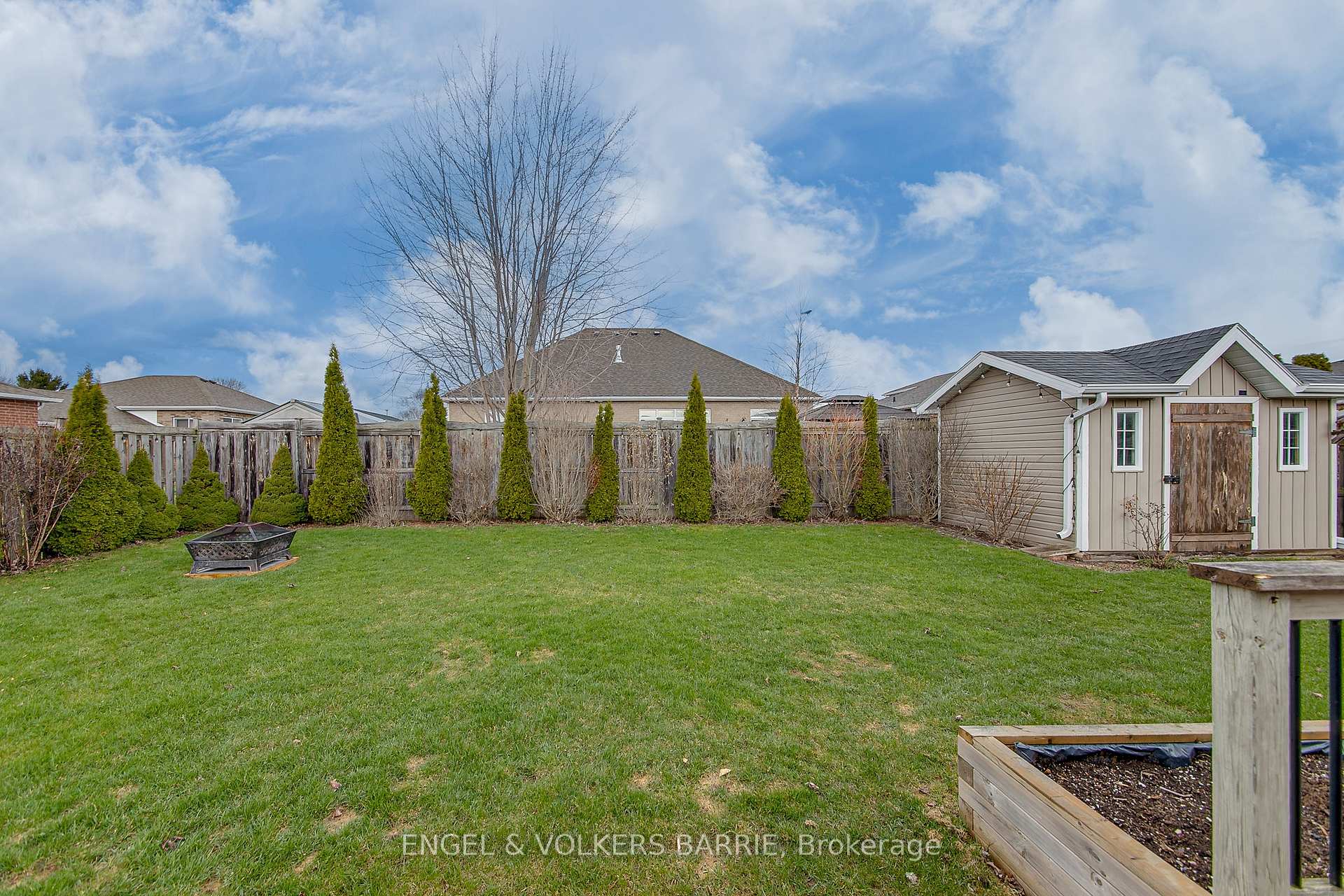 Photo 36 of 6 Whitfield Crescent, Springwater, Elmvale — HOMEH