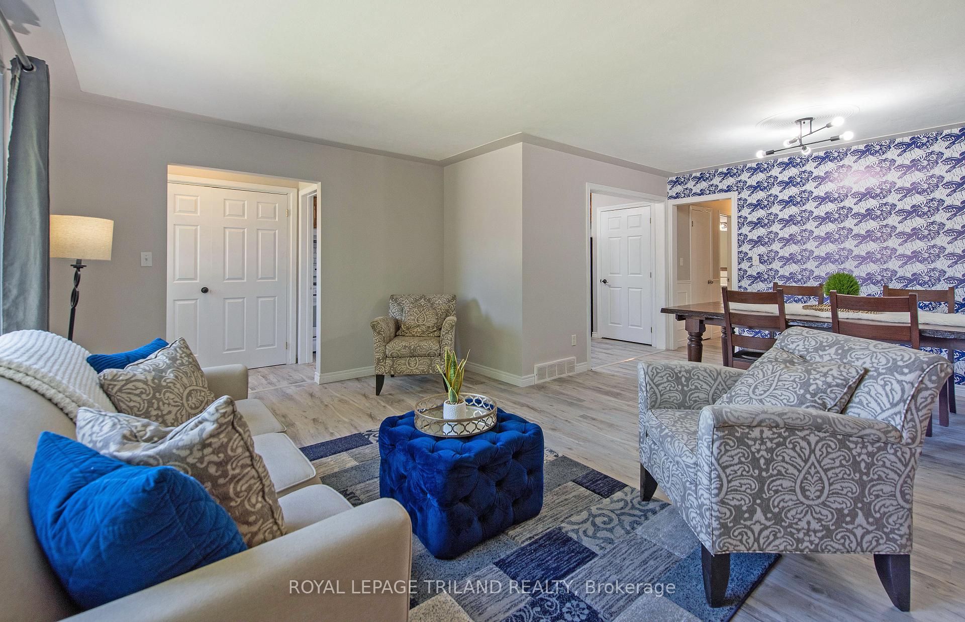 Photo 10 of 24 Dunwich Drive, St. Thomas — HOMEH