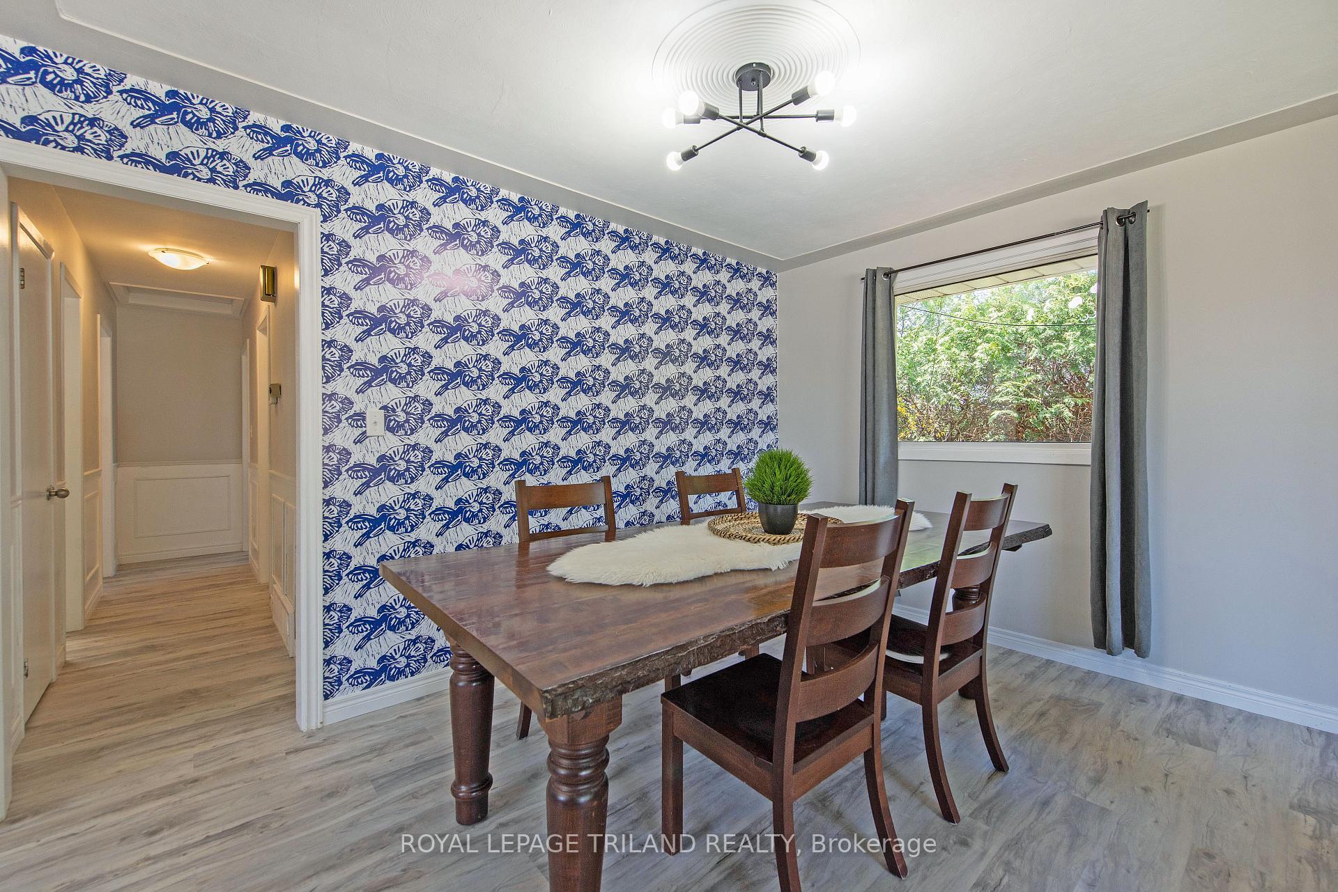 Photo 12 of 24 Dunwich Drive, St. Thomas — HOMEH