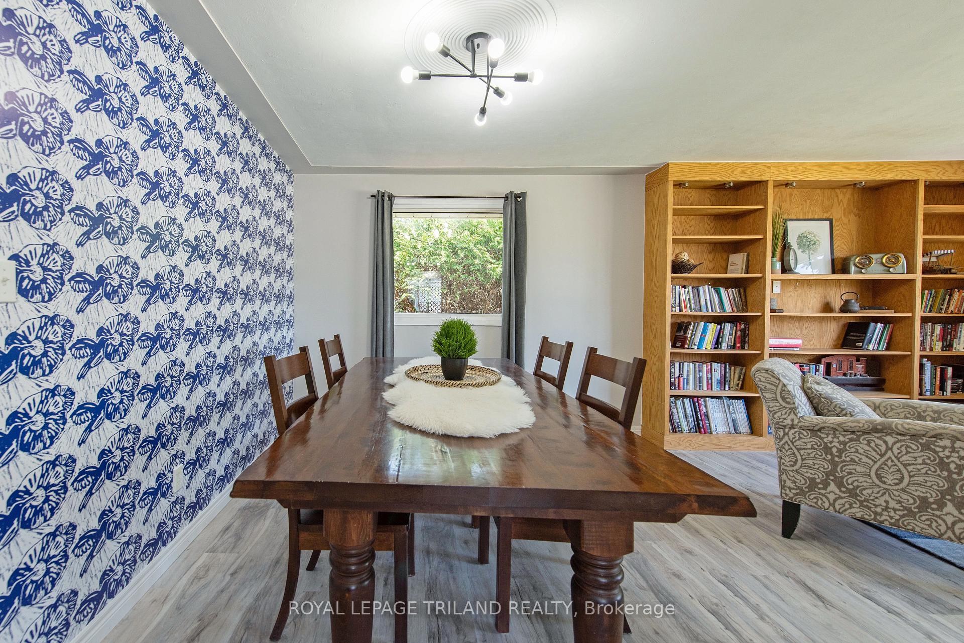 Photo 14 of 24 Dunwich Drive, St. Thomas — HOMEH