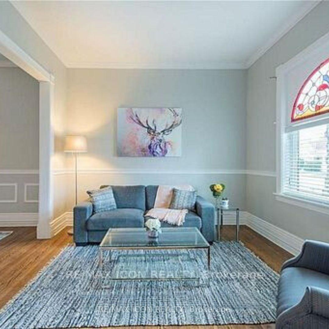 Photo 3 of 38 Chestnut Street, St. Thomas — HOMEH