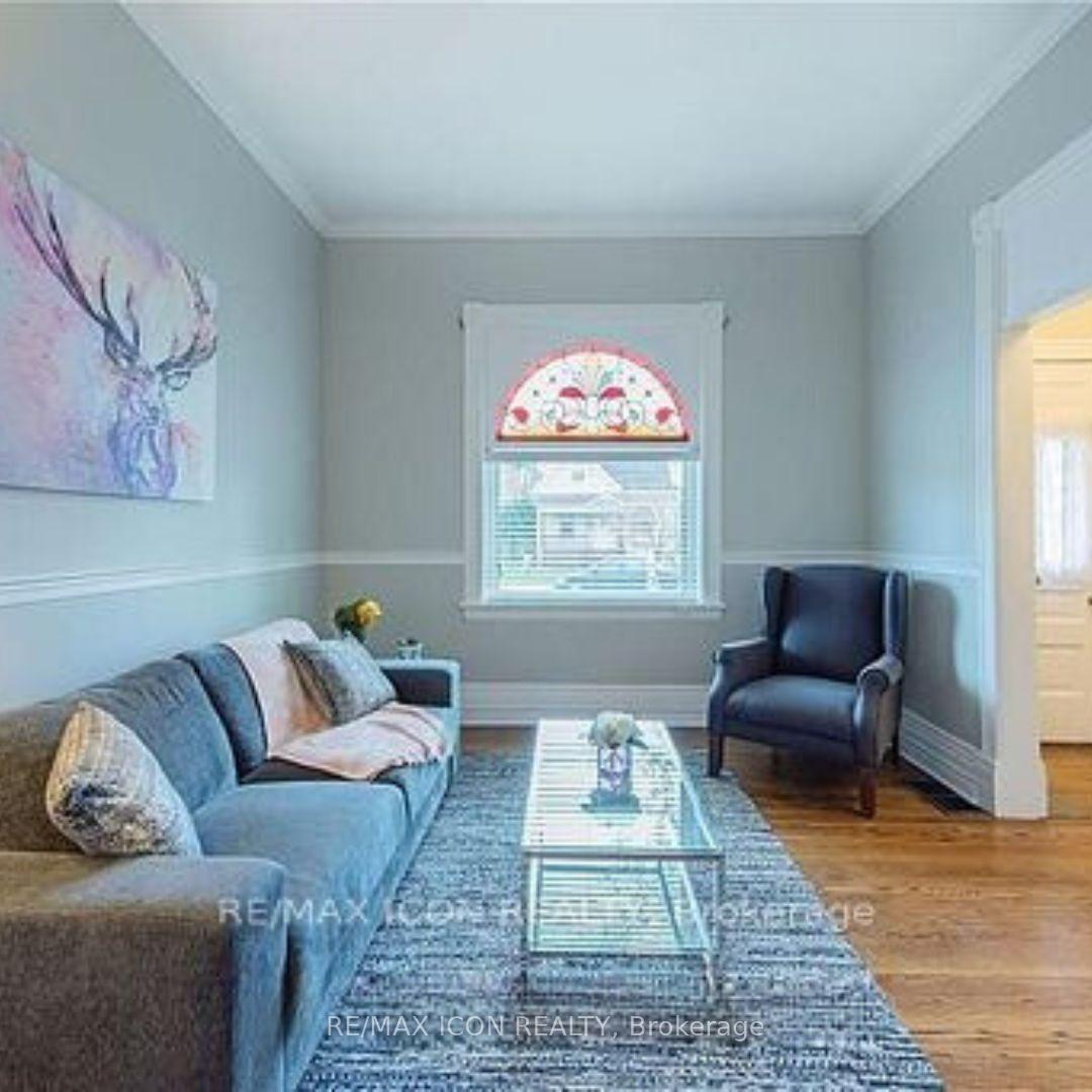 Photo 4 of 38 Chestnut Street, St. Thomas — HOMEH