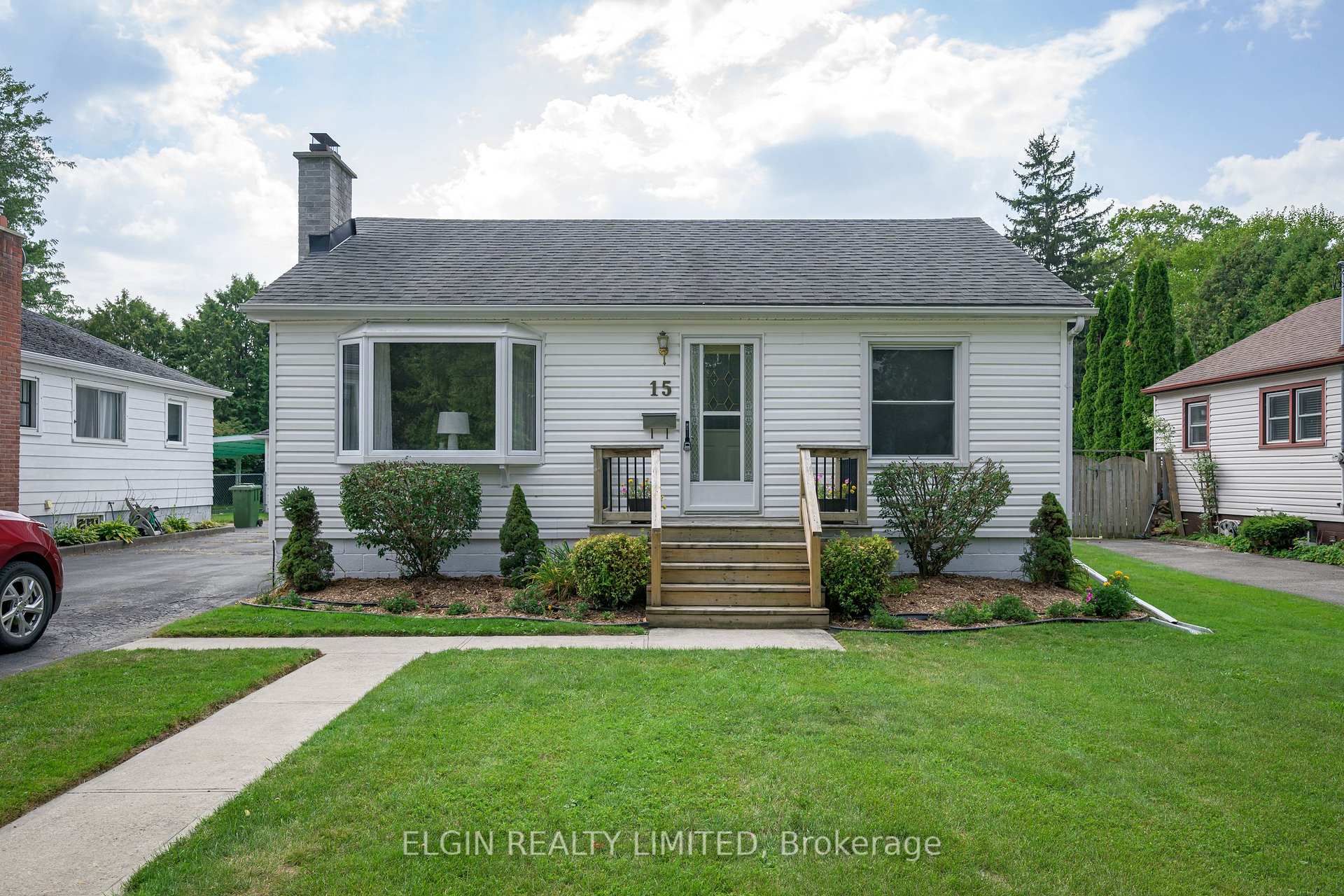 Photo 1 of 15 Oak Street, St. Thomas — HOMEH