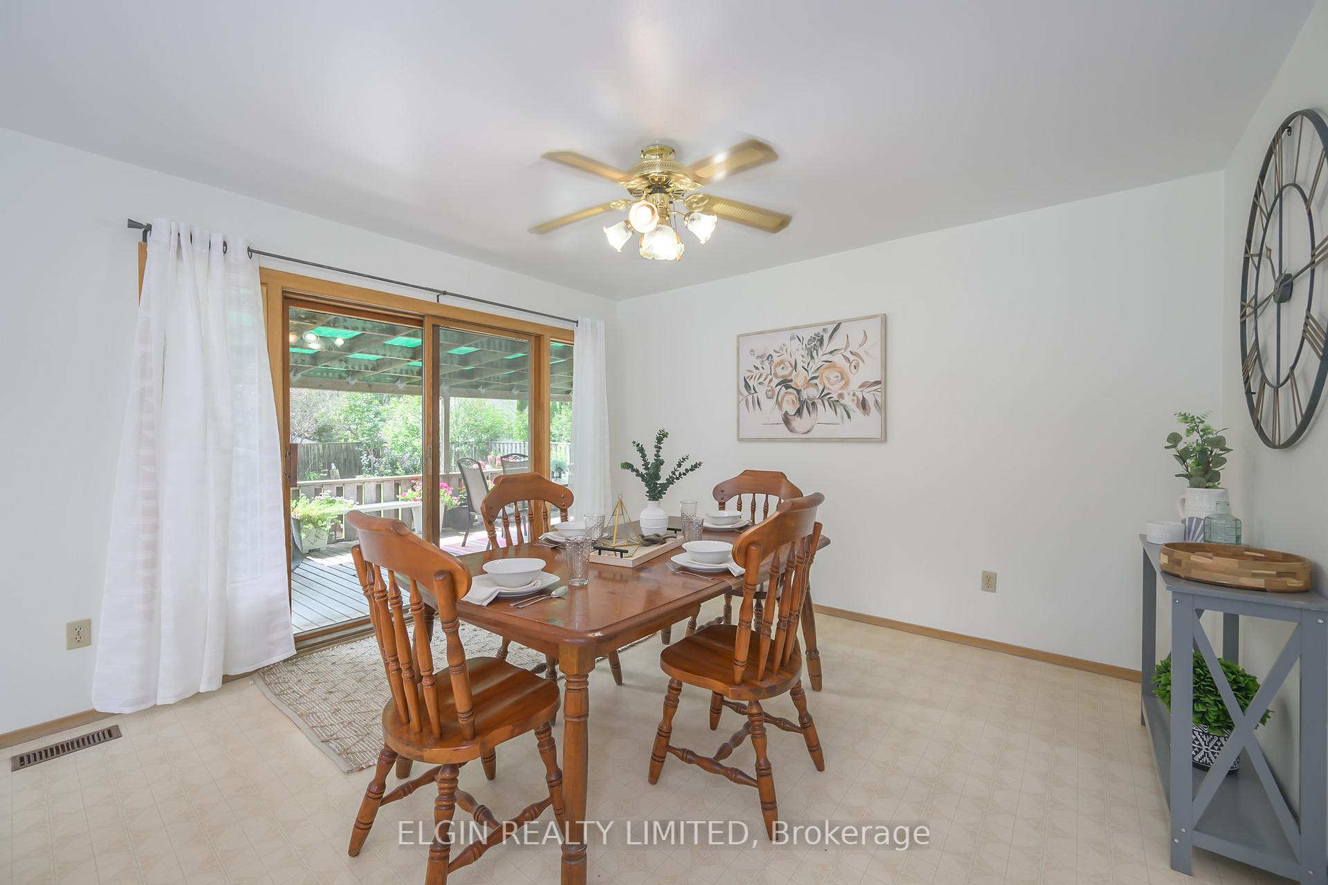 Photo 8 of 15 Oak Street, St. Thomas — HOMEH