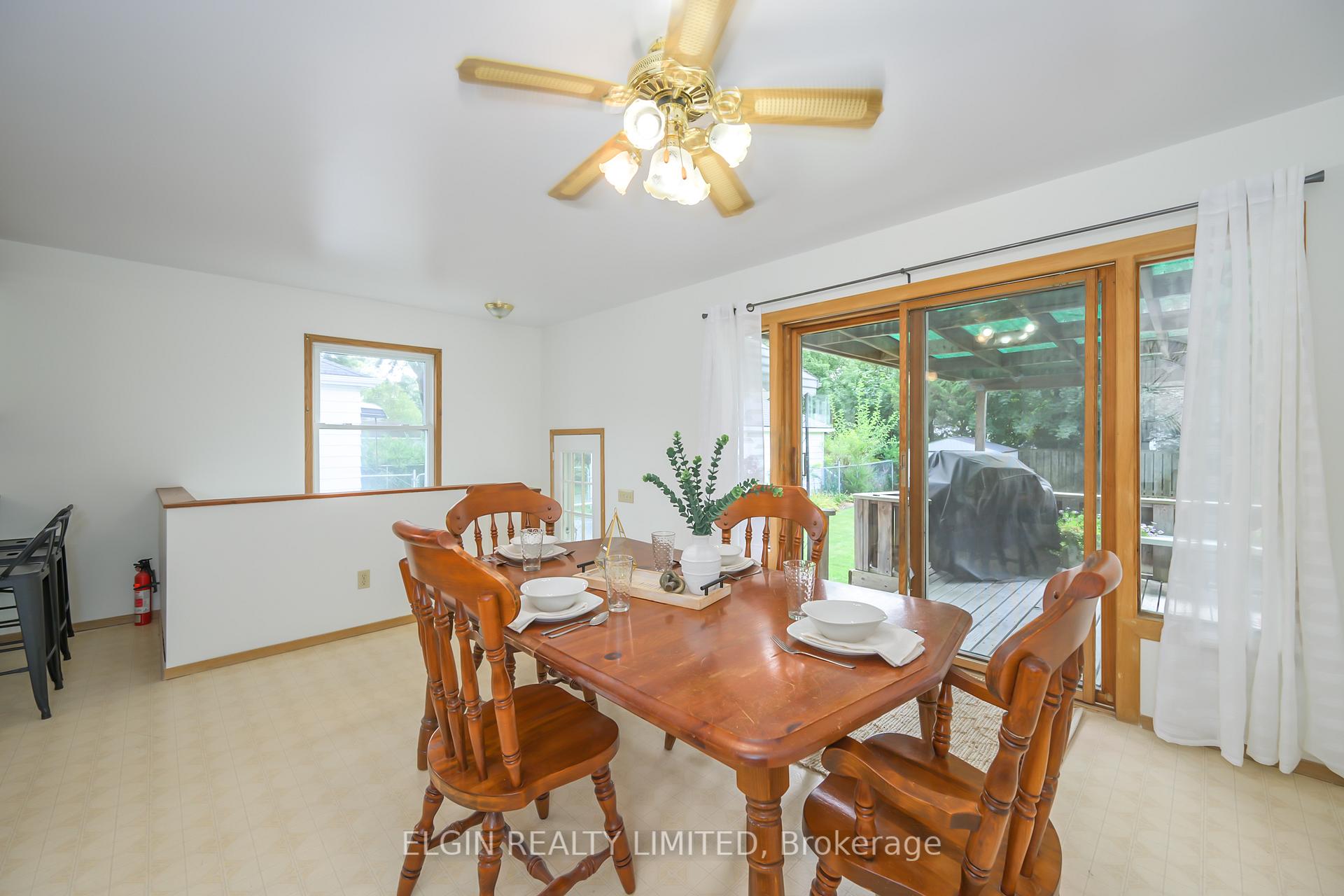Photo 9 of 15 Oak Street, St. Thomas — HOMEH