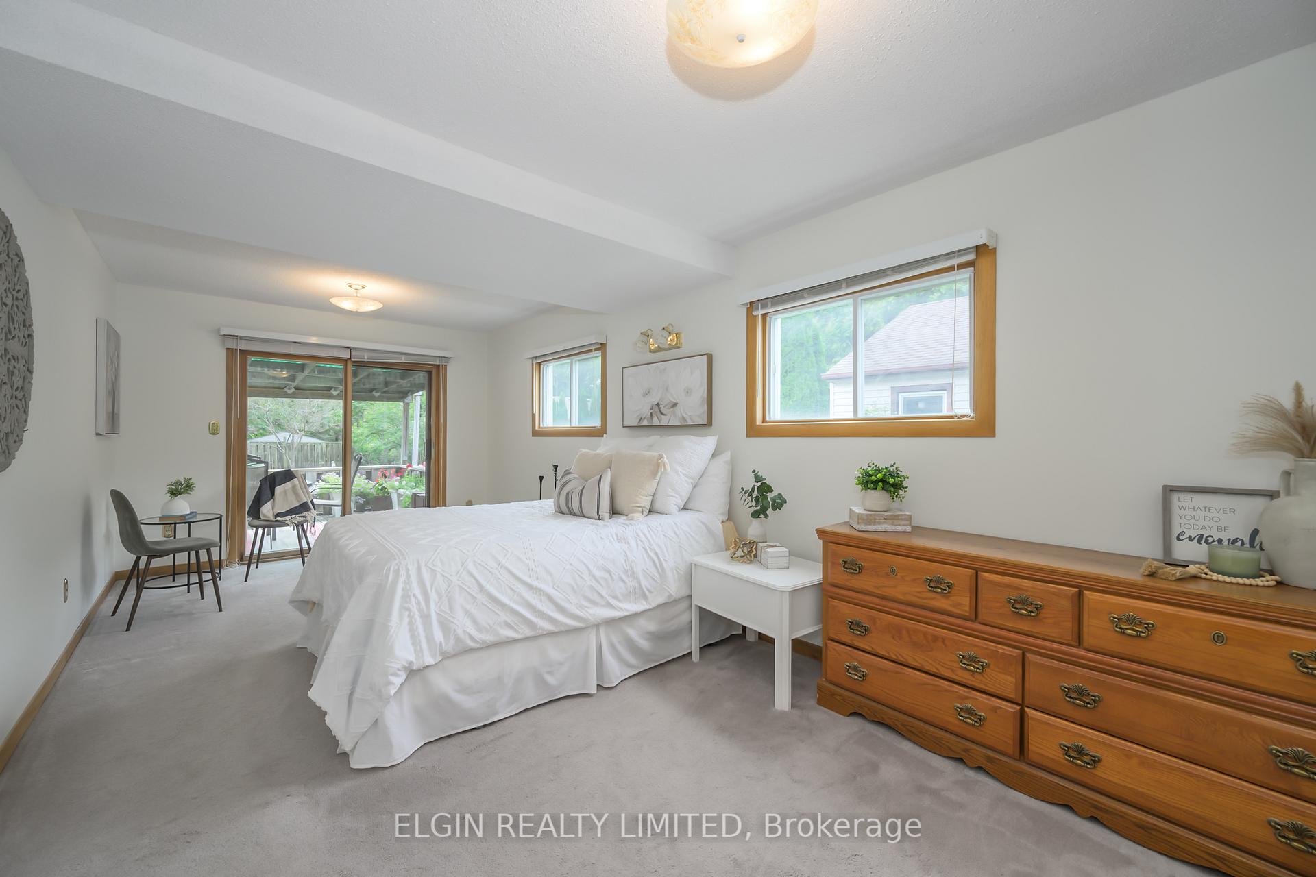 Photo 13 of 15 Oak Street, St. Thomas — HOMEH