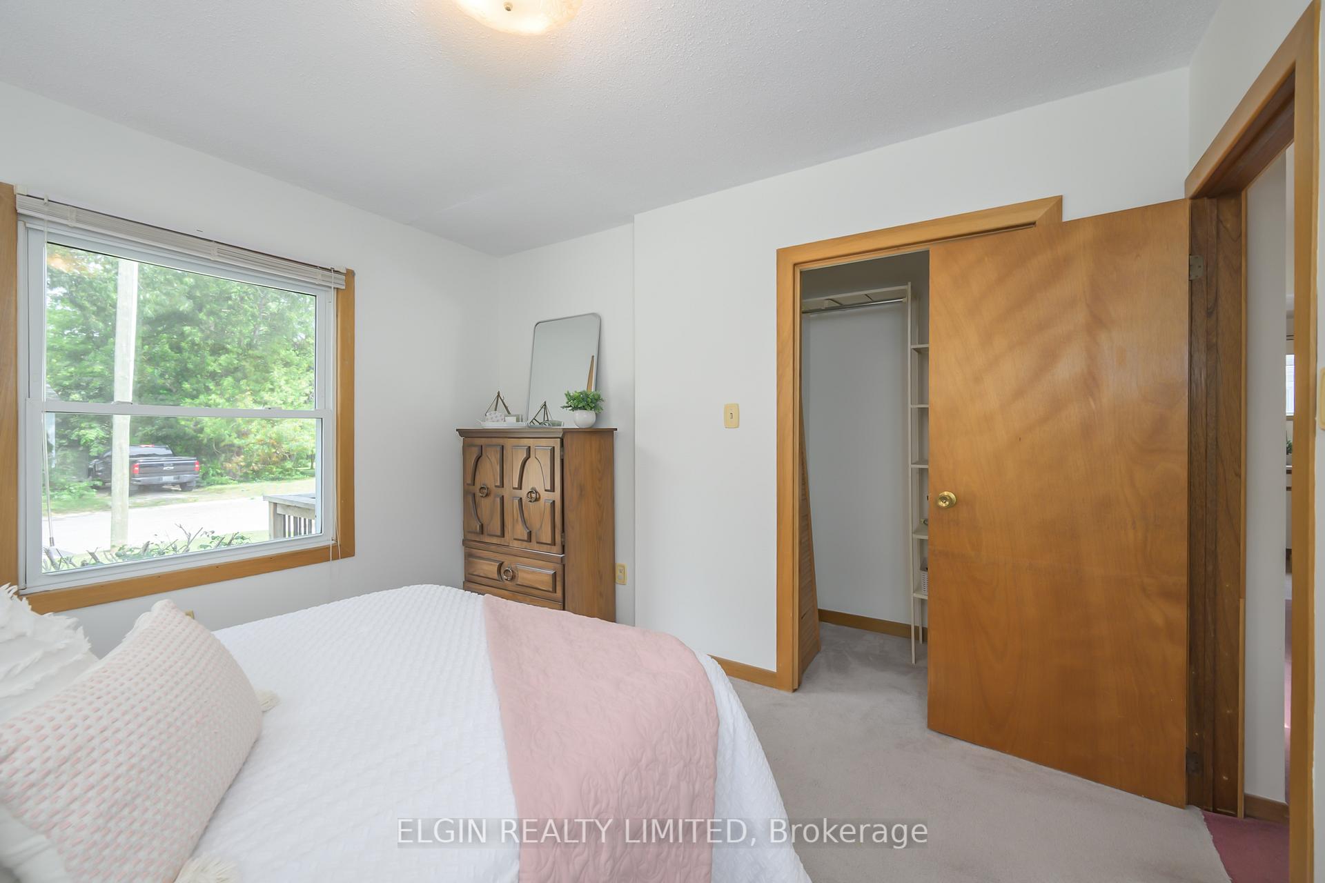 Photo 17 of 15 Oak Street, St. Thomas — HOMEH