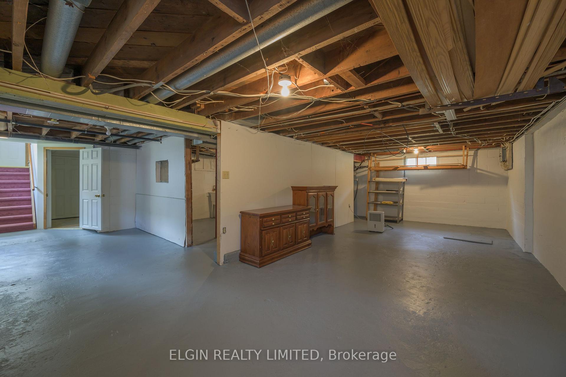 Photo 19 of 15 Oak Street, St. Thomas — HOMEH