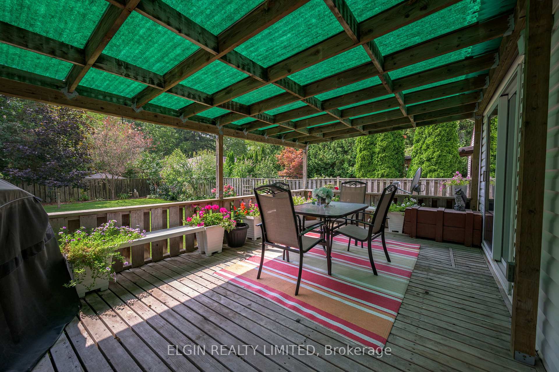 Photo 21 of 15 Oak Street, St. Thomas — HOMEH