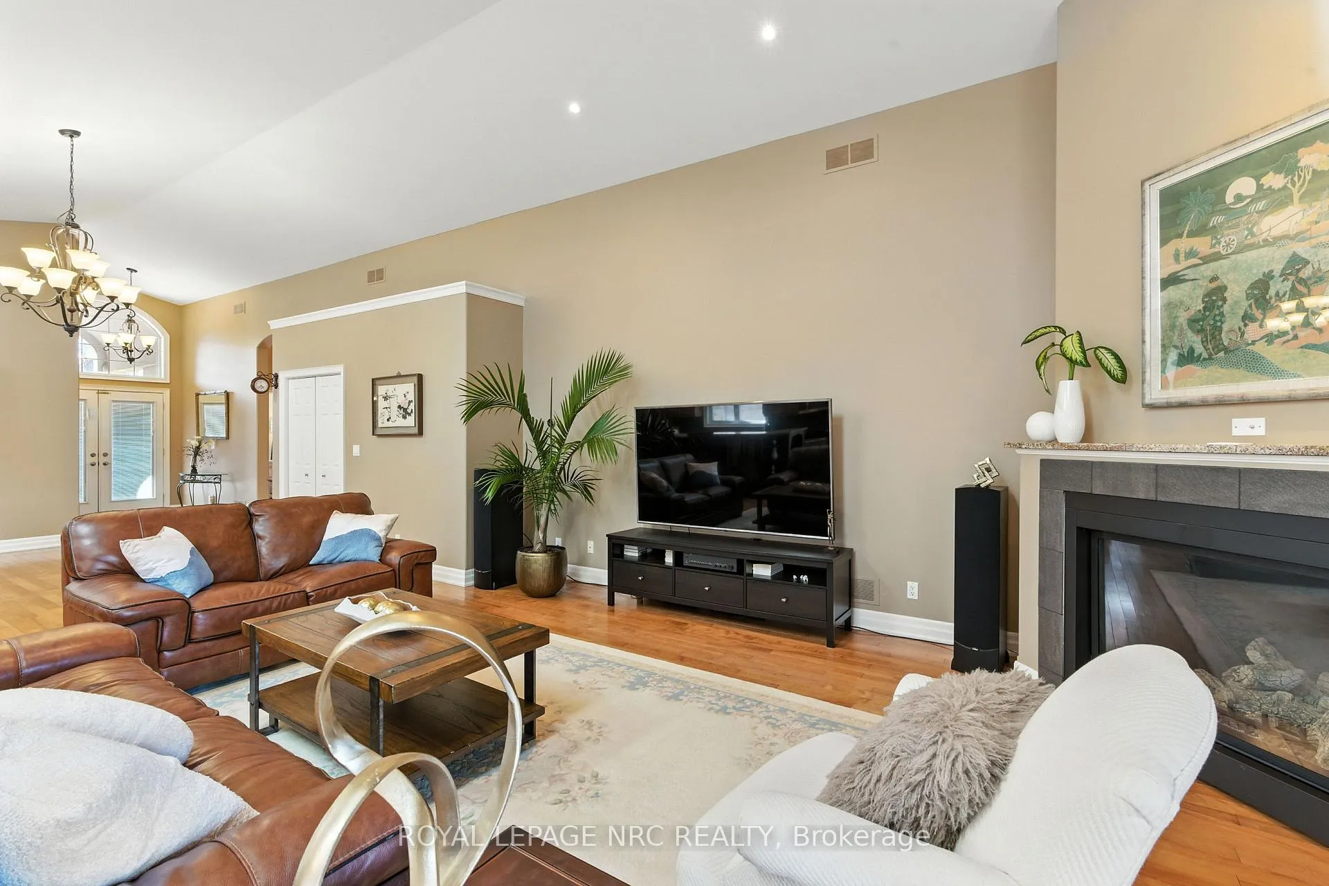 Photo 9 of 6 Mclean Court, St. Catharines, Grapeview — HOMEH