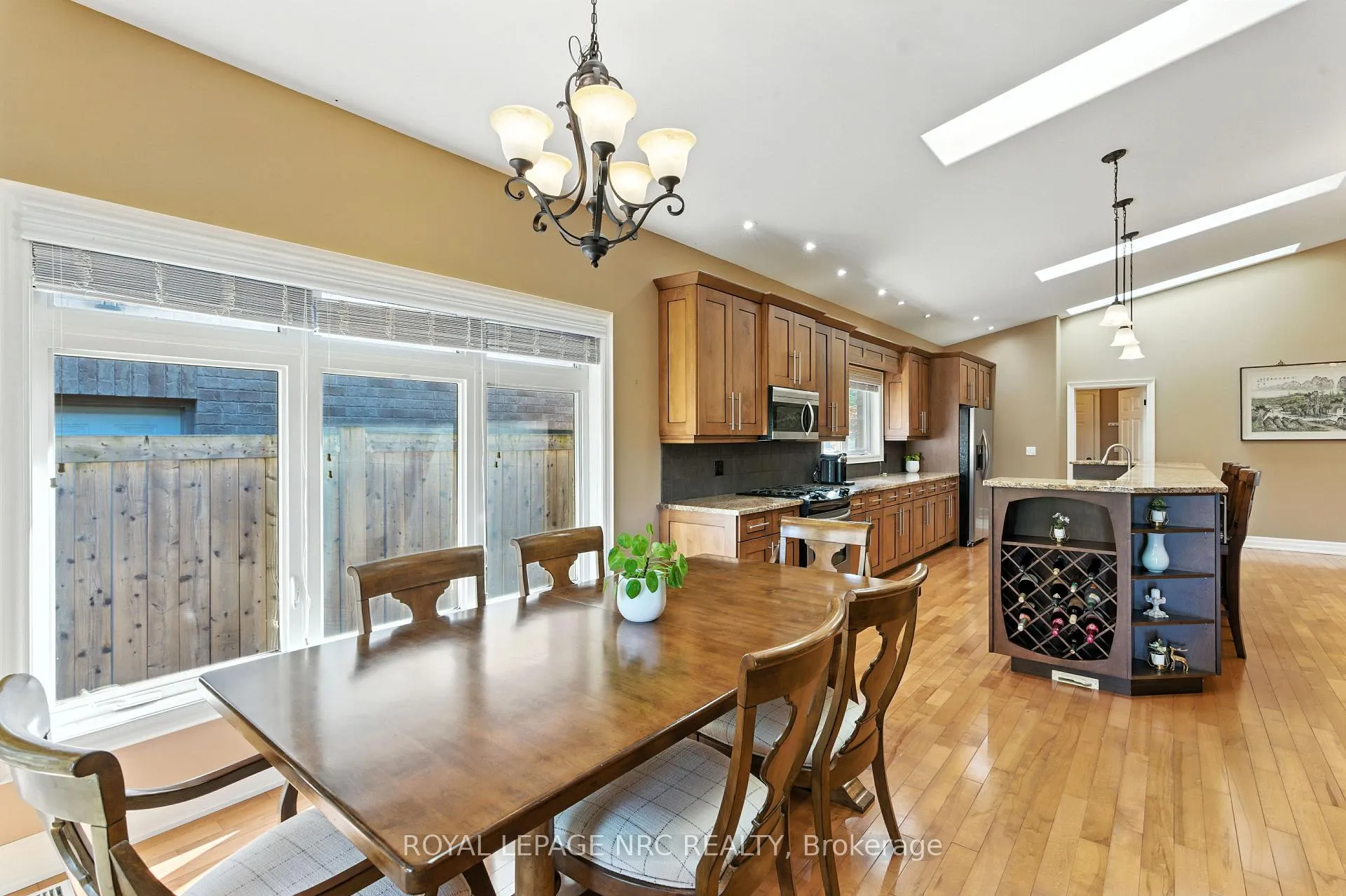Photo 16 of 6 Mclean Court, St. Catharines, Grapeview — HOMEH
