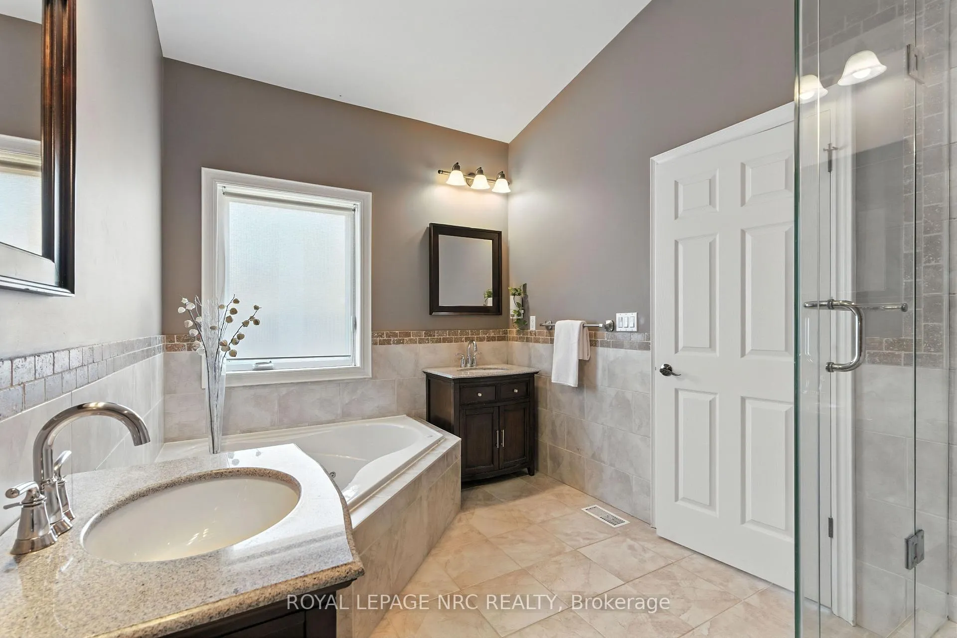 Photo 23 of 6 Mclean Court, St. Catharines, Grapeview — HOMEH