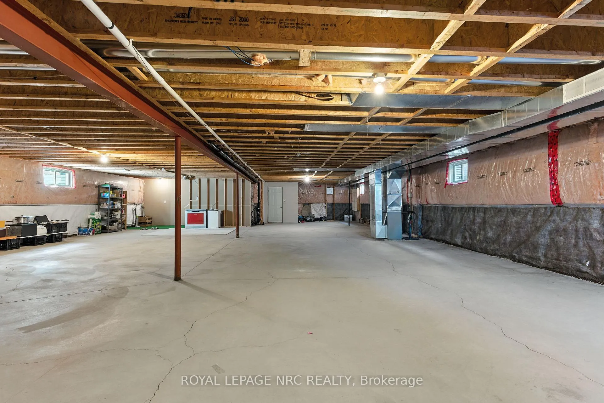 Photo 32 of 6 Mclean Court, St. Catharines, Grapeview — HOMEH
