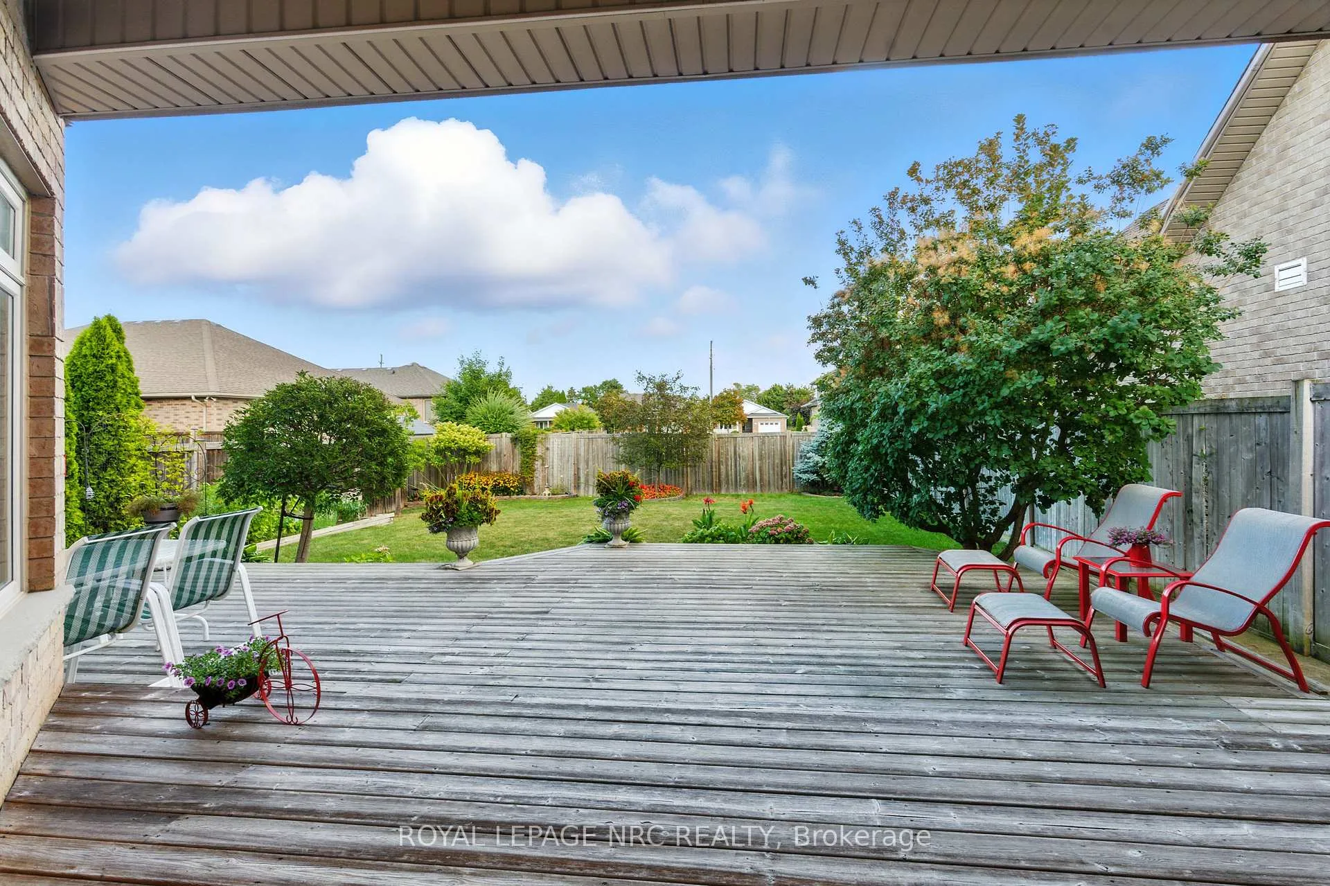 Photo 33 of 6 Mclean Court, St. Catharines, Grapeview — HOMEH