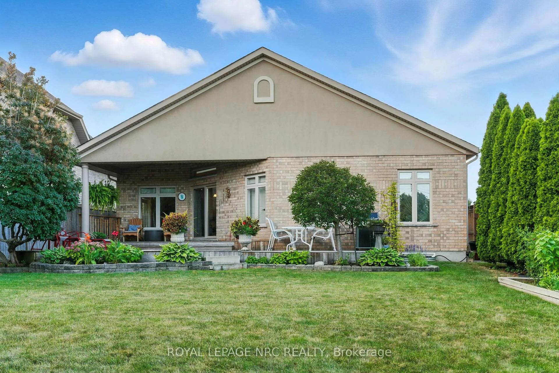 Photo 36 of 6 Mclean Court, St. Catharines, Grapeview — HOMEH