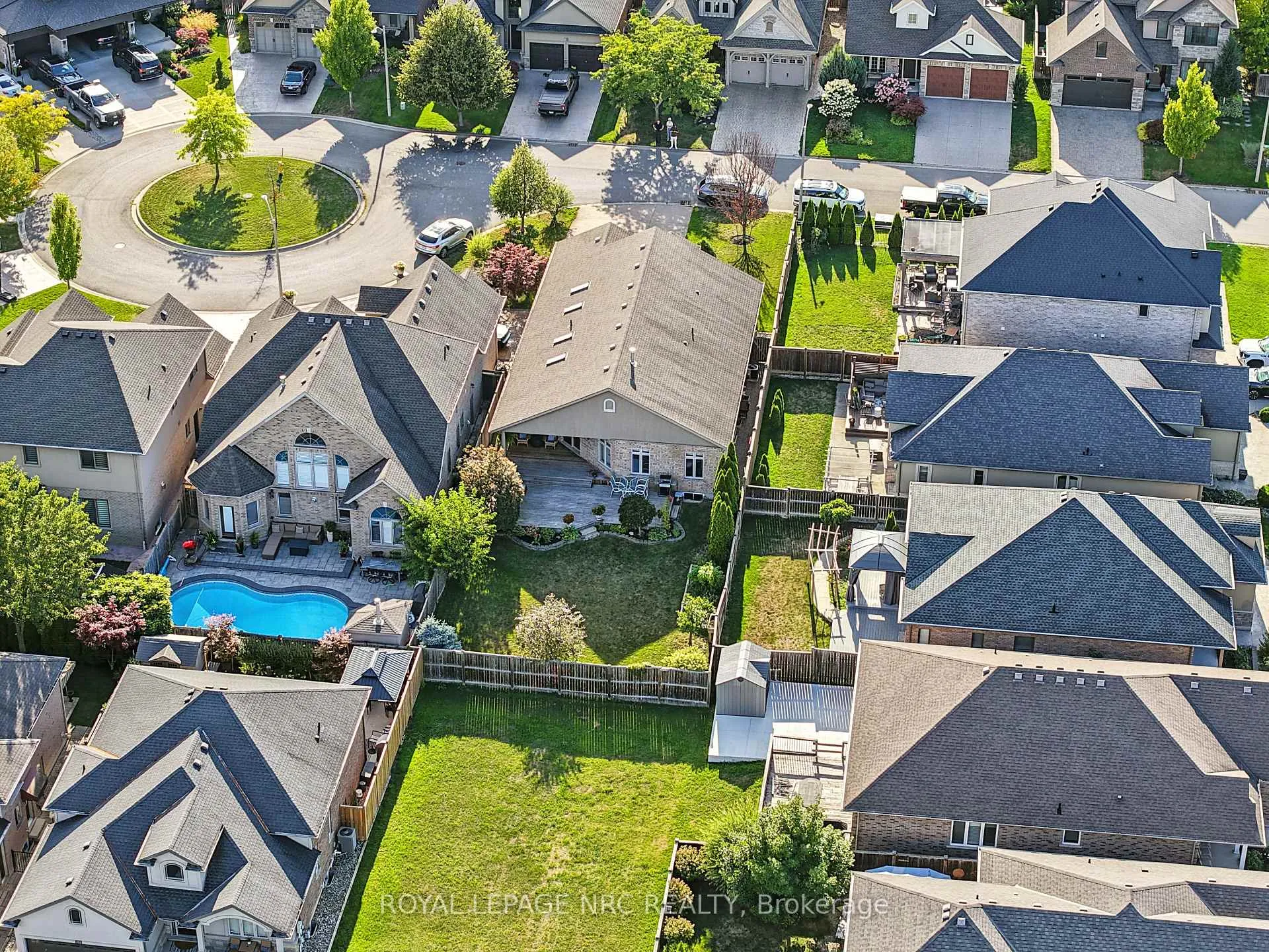 Photo 40 of 6 Mclean Court, St. Catharines, Grapeview — HOMEH