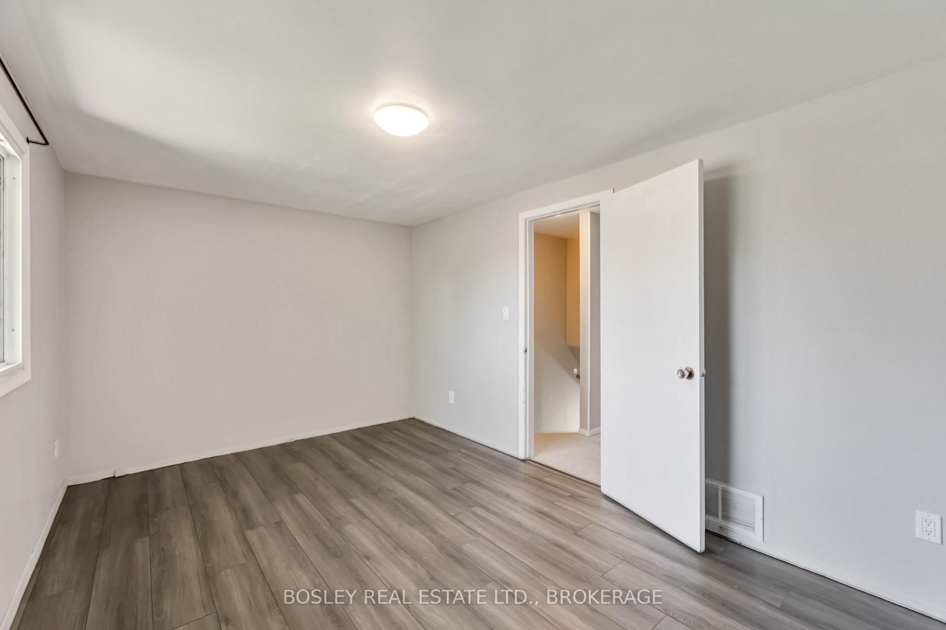Photo 15 of 2 Crescentwood Drive, St. Catharines, Lakeport — HOMEH