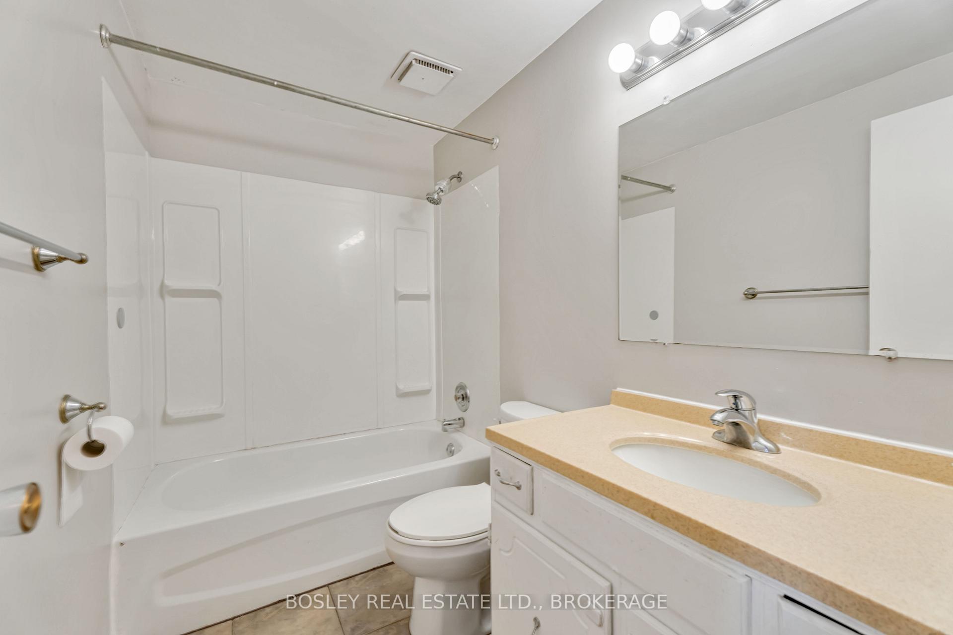 Photo 16 of 2 Crescentwood Drive, St. Catharines, Lakeport — HOMEH
