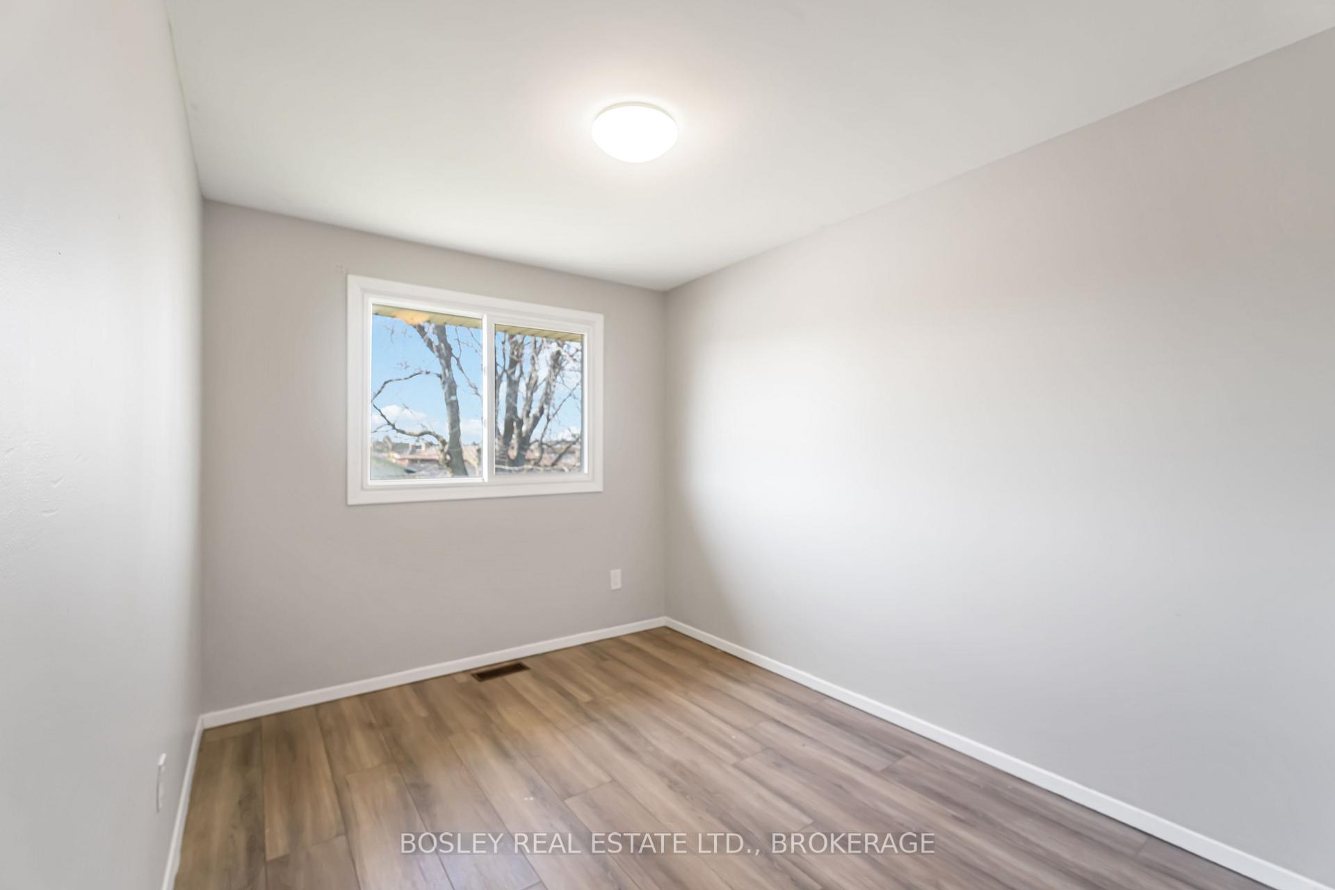 Photo 17 of 2 Crescentwood Drive, St. Catharines, Lakeport — HOMEH
