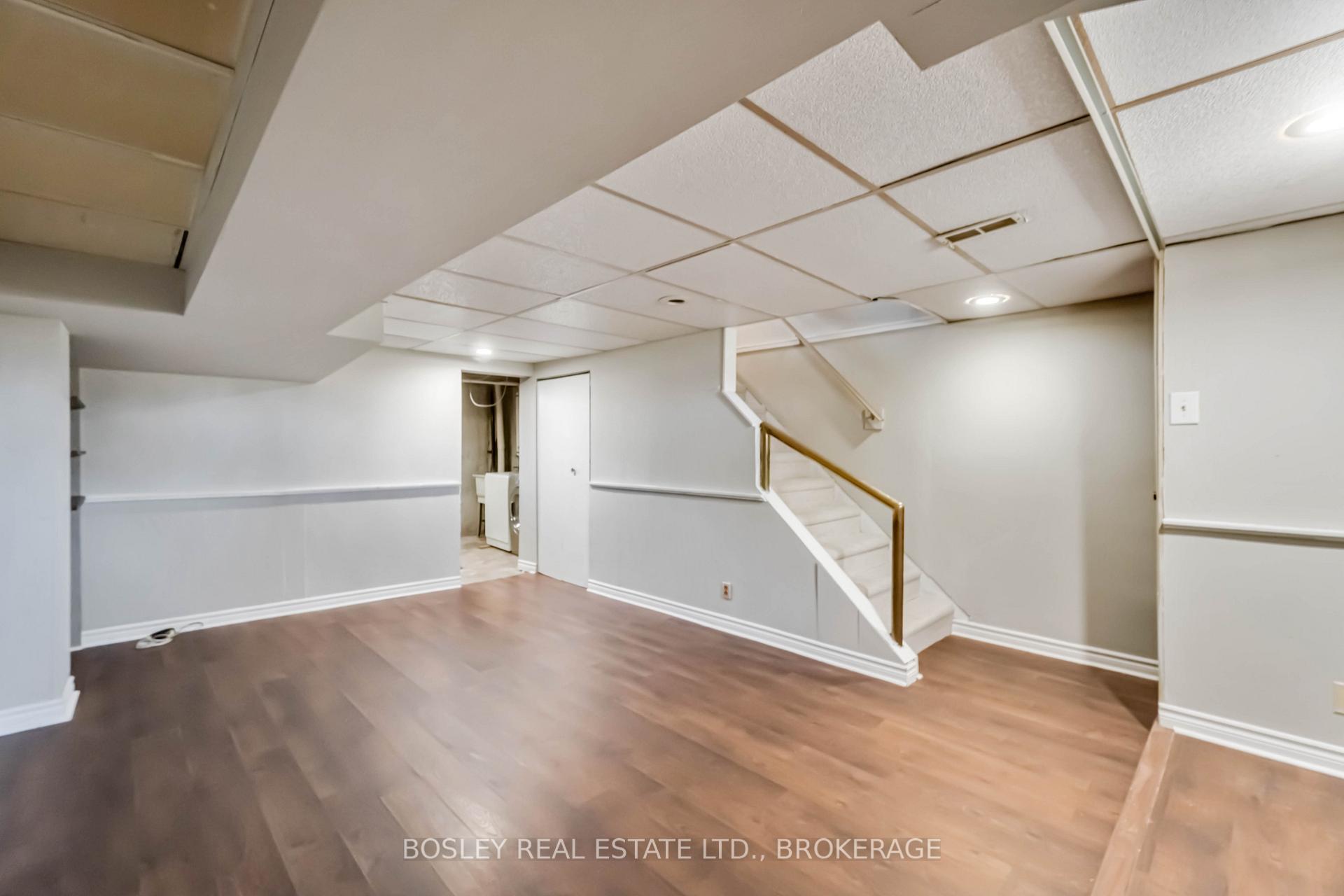 Photo 23 of 2 Crescentwood Drive, St. Catharines, Lakeport — HOMEH