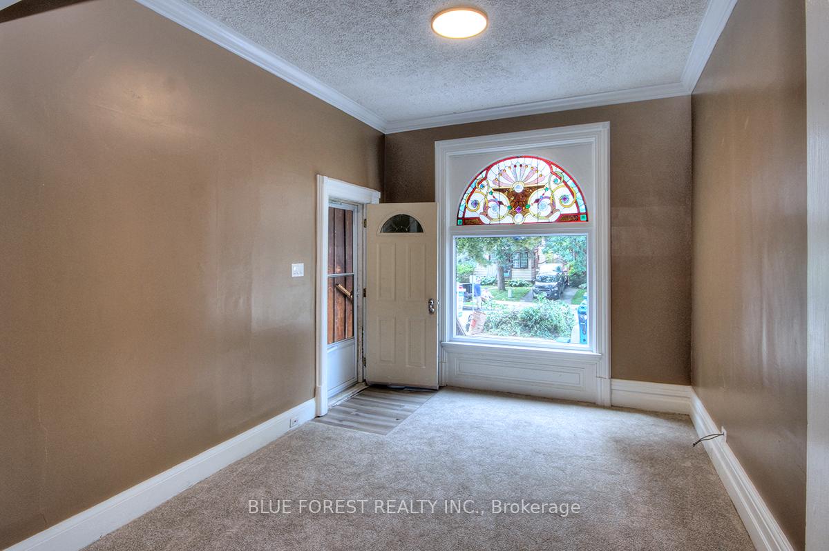Photo 5 of 89 Gladstone Avenue, St. Thomas — HOMEH