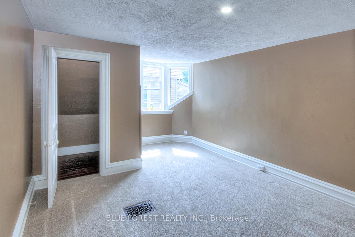 Photo 17 of 89 Gladstone Avenue, St. Thomas — HOMEH