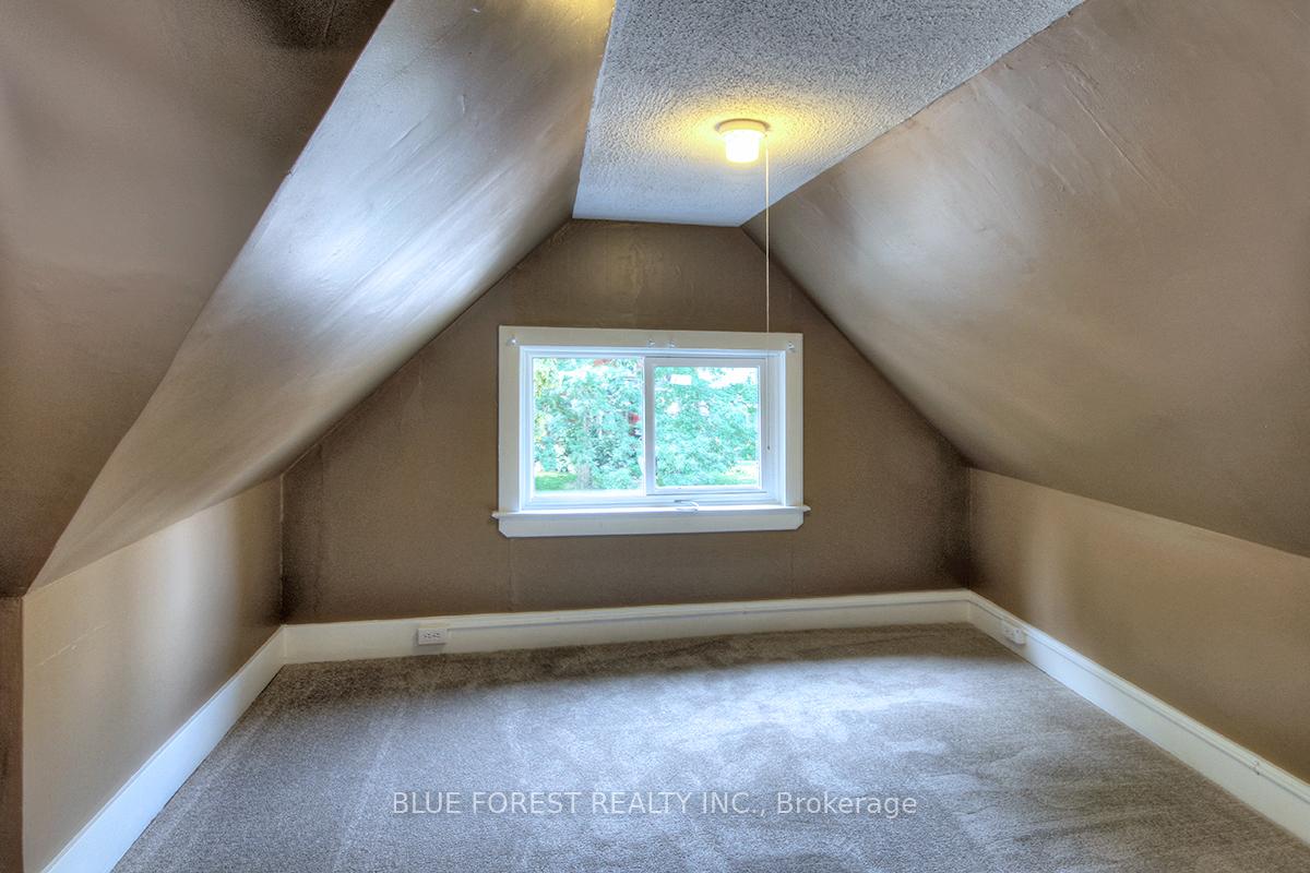Photo 18 of 89 Gladstone Avenue, St. Thomas — HOMEH