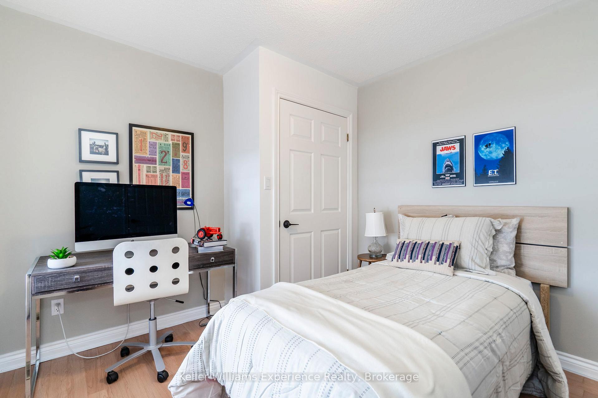 Photo 19 of 18 Archer Crescent, Springwater, Elmvale — HOMEH