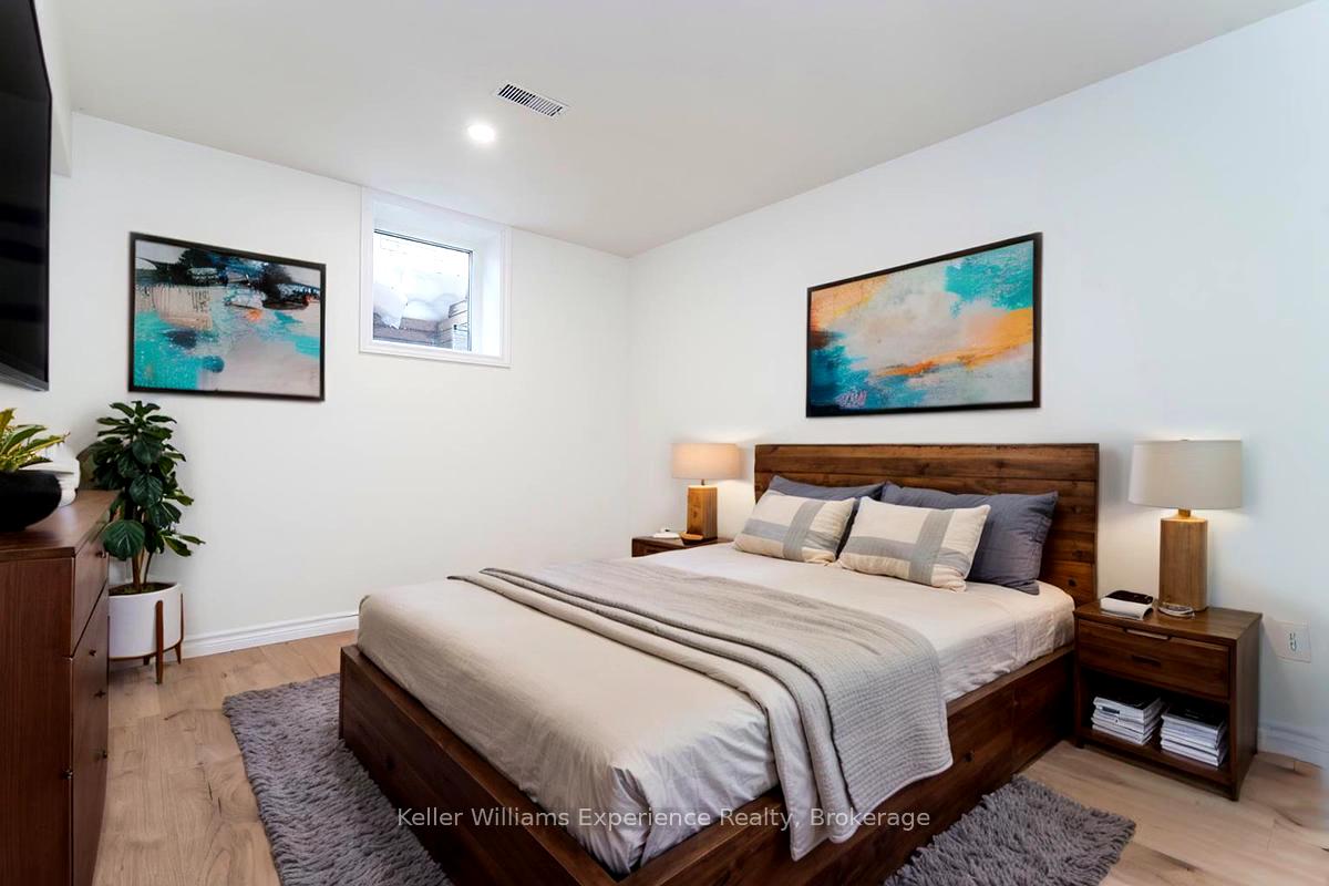 Photo 32 of 18 Archer Crescent, Springwater, Elmvale — HOMEH