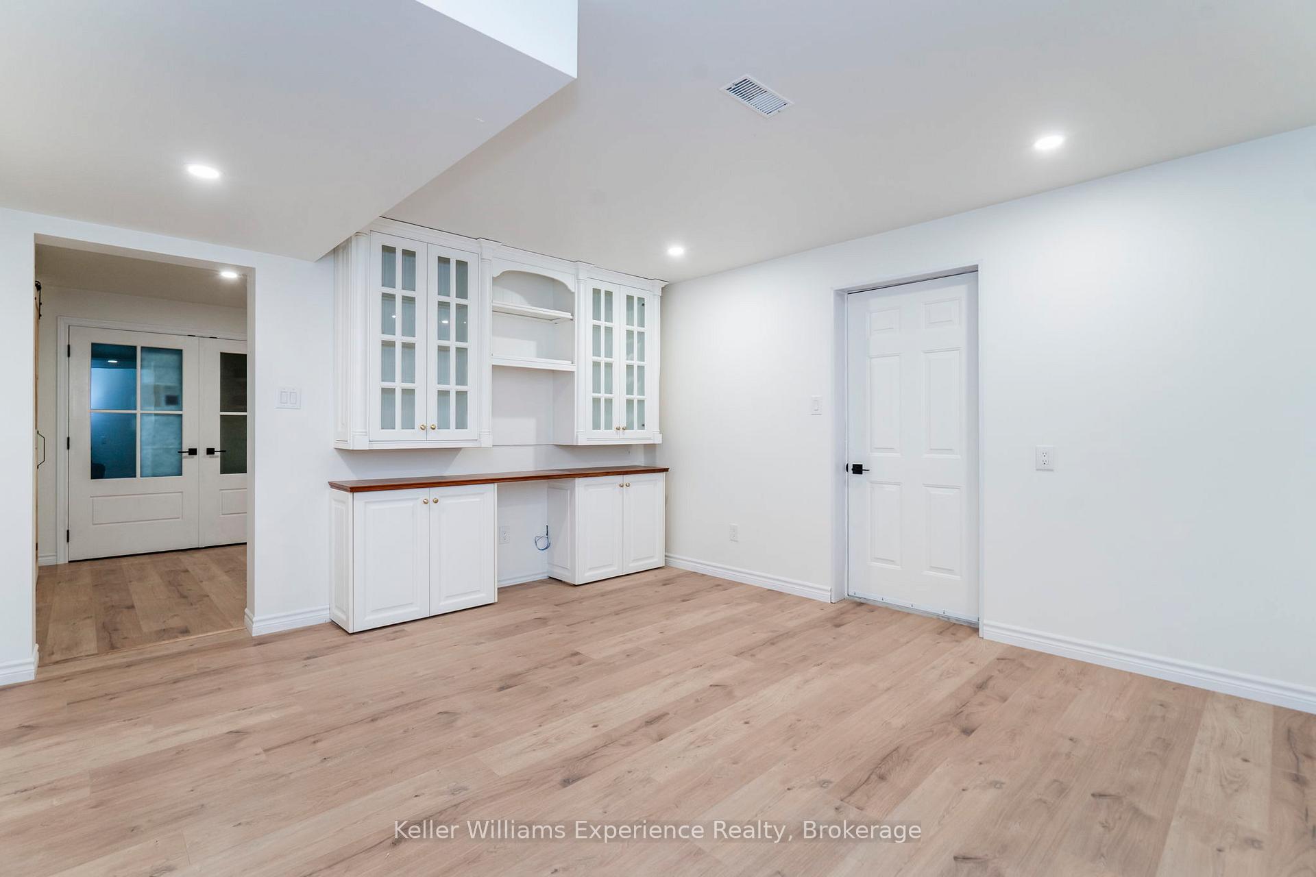 Photo 35 of 18 Archer Crescent, Springwater, Elmvale — HOMEH